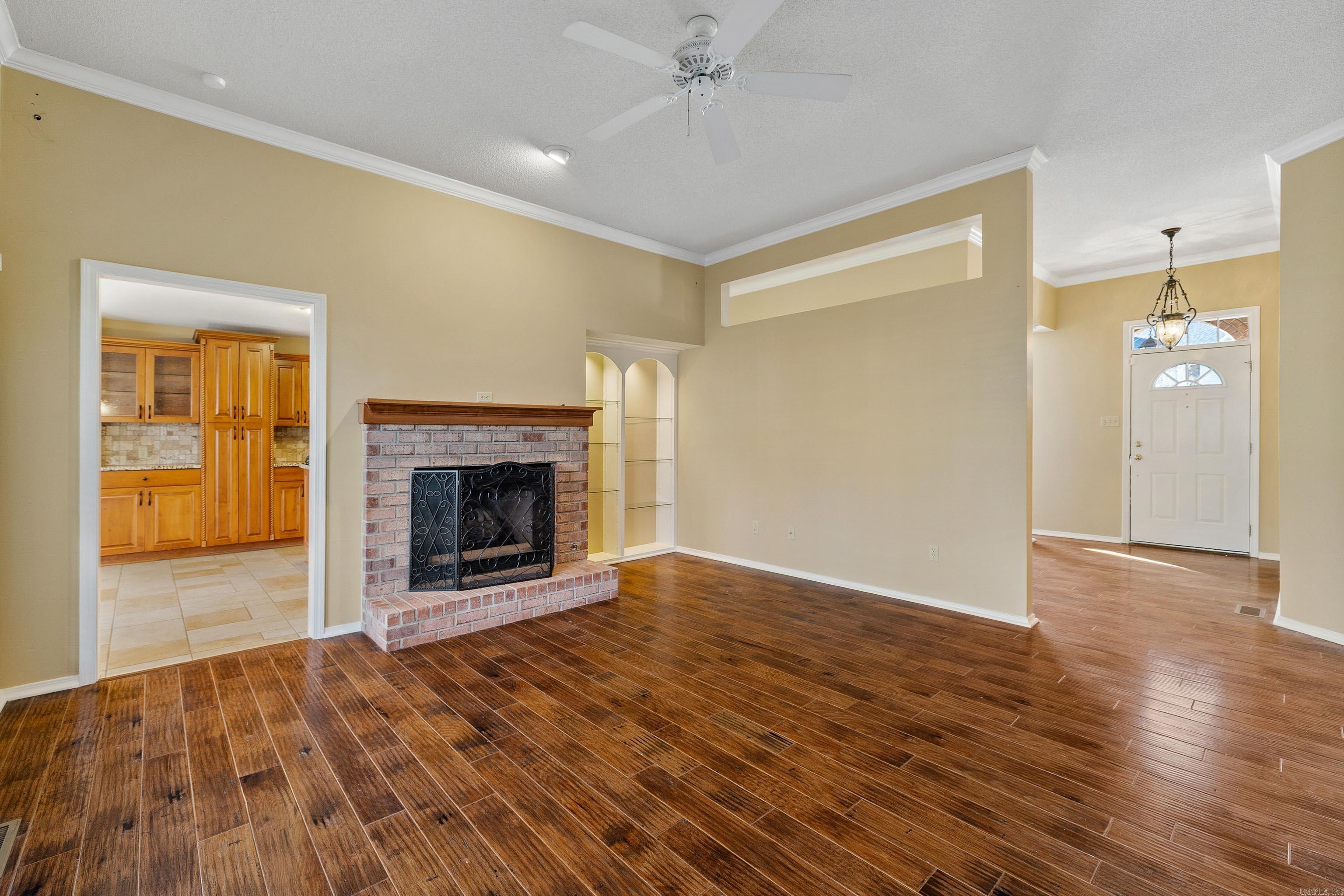 RIVER OAKS - Residential