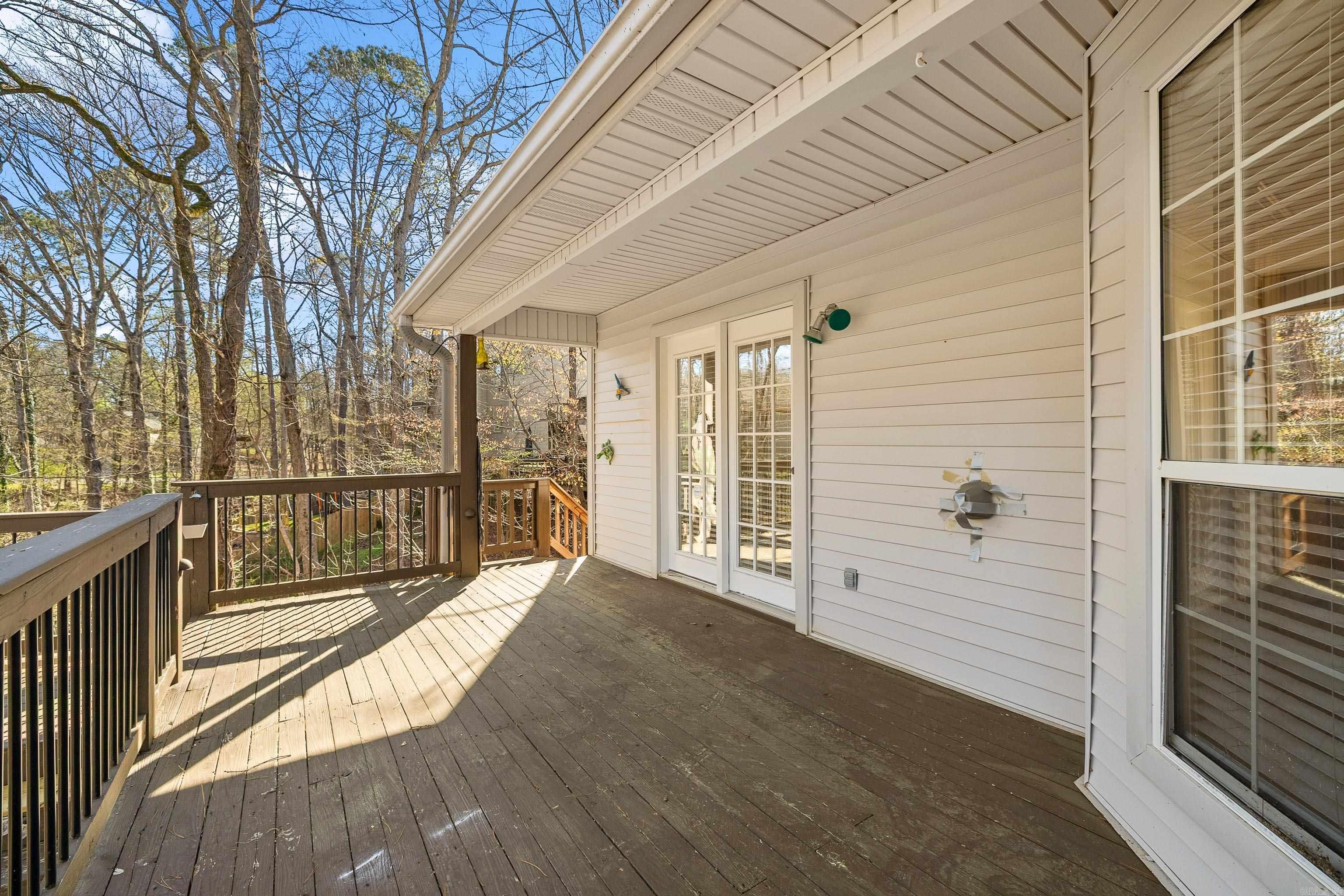 RIVER OAKS - Residential