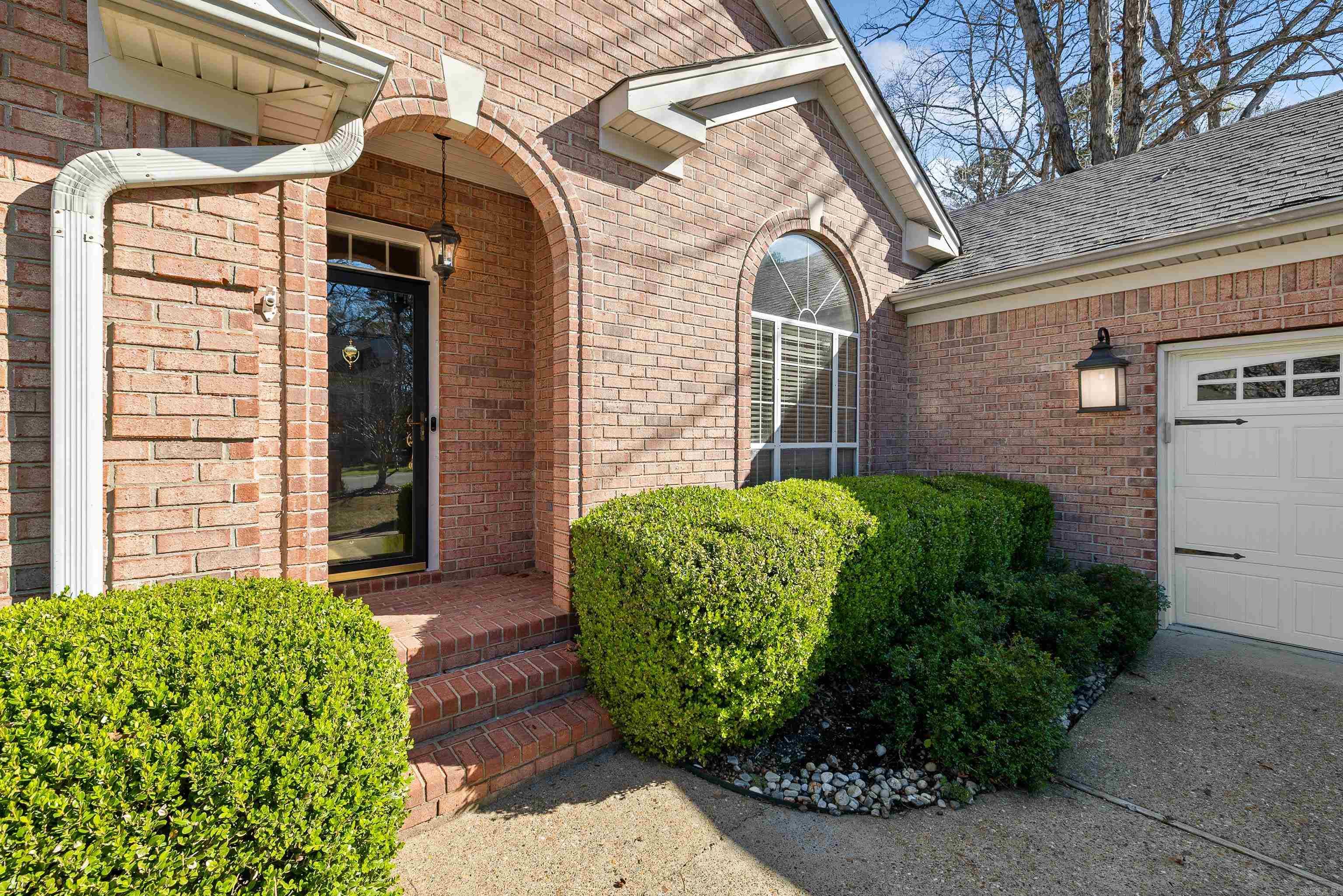 RIVER OAKS - Residential