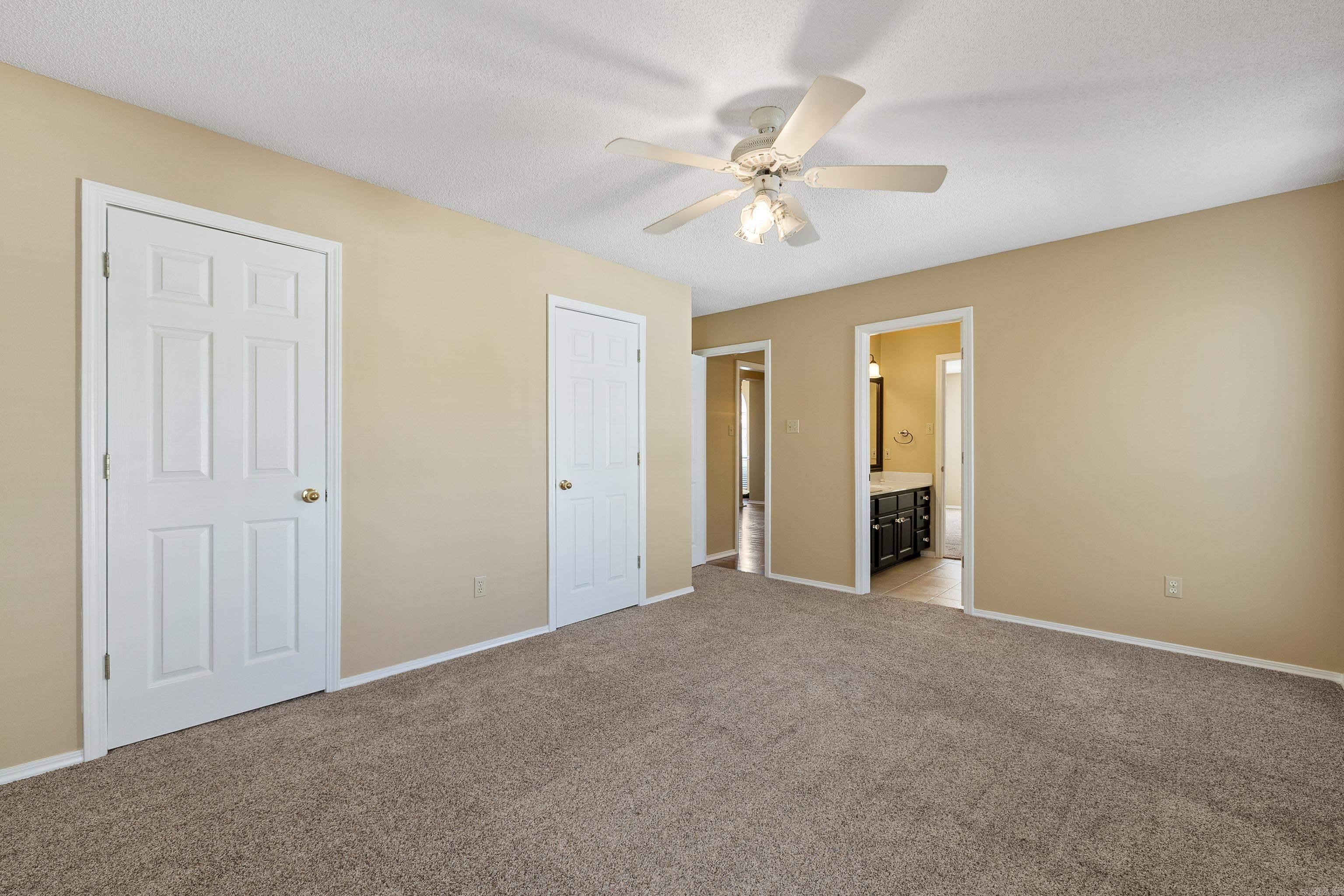 RIVER OAKS - Residential