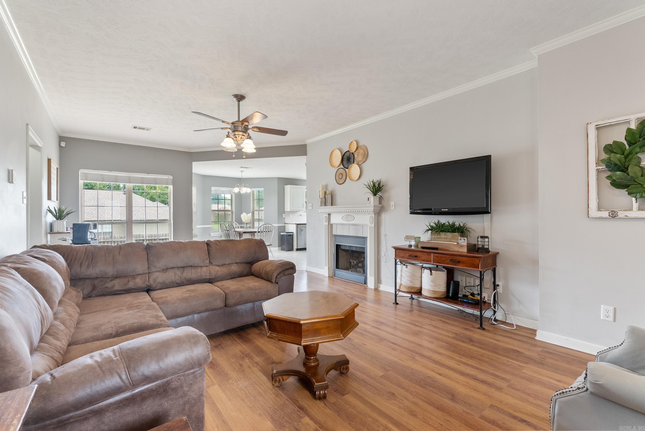 SILVER STREAK - Residential