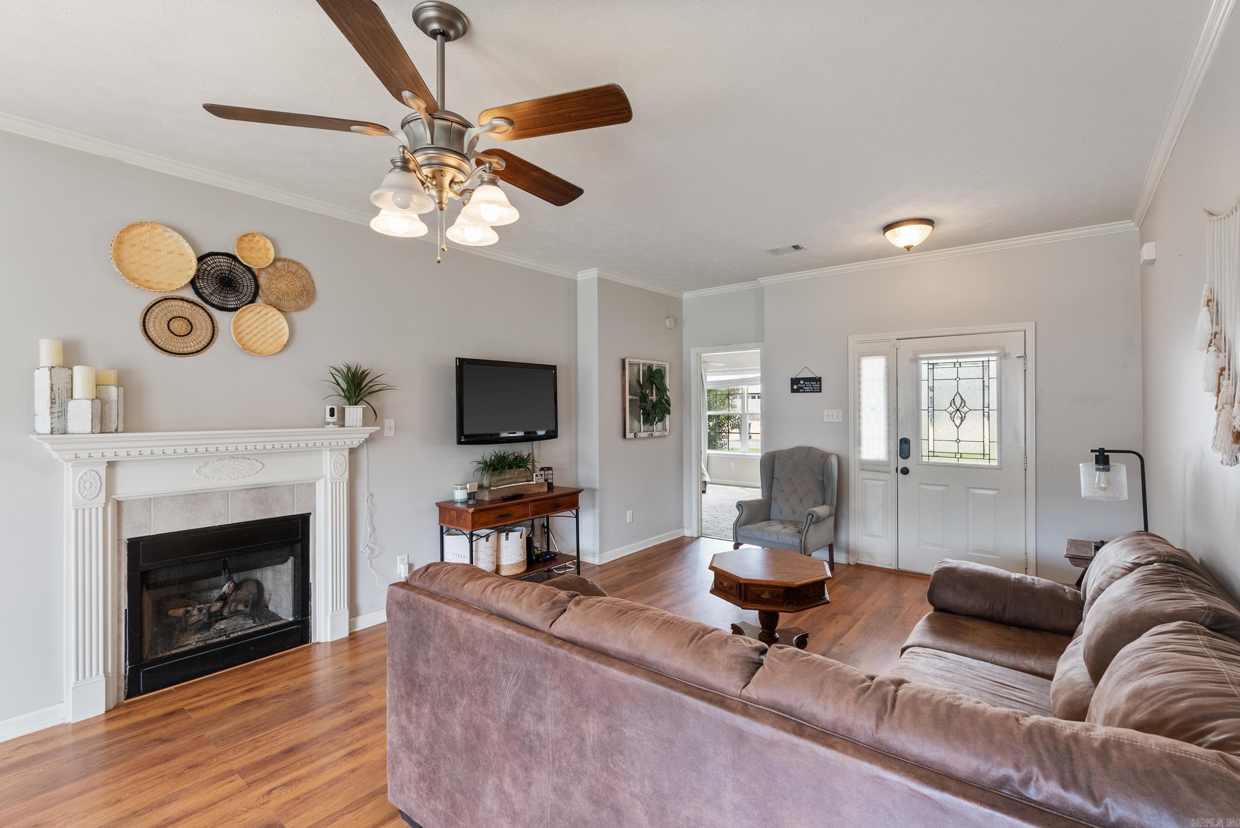 SILVER STREAK - Residential