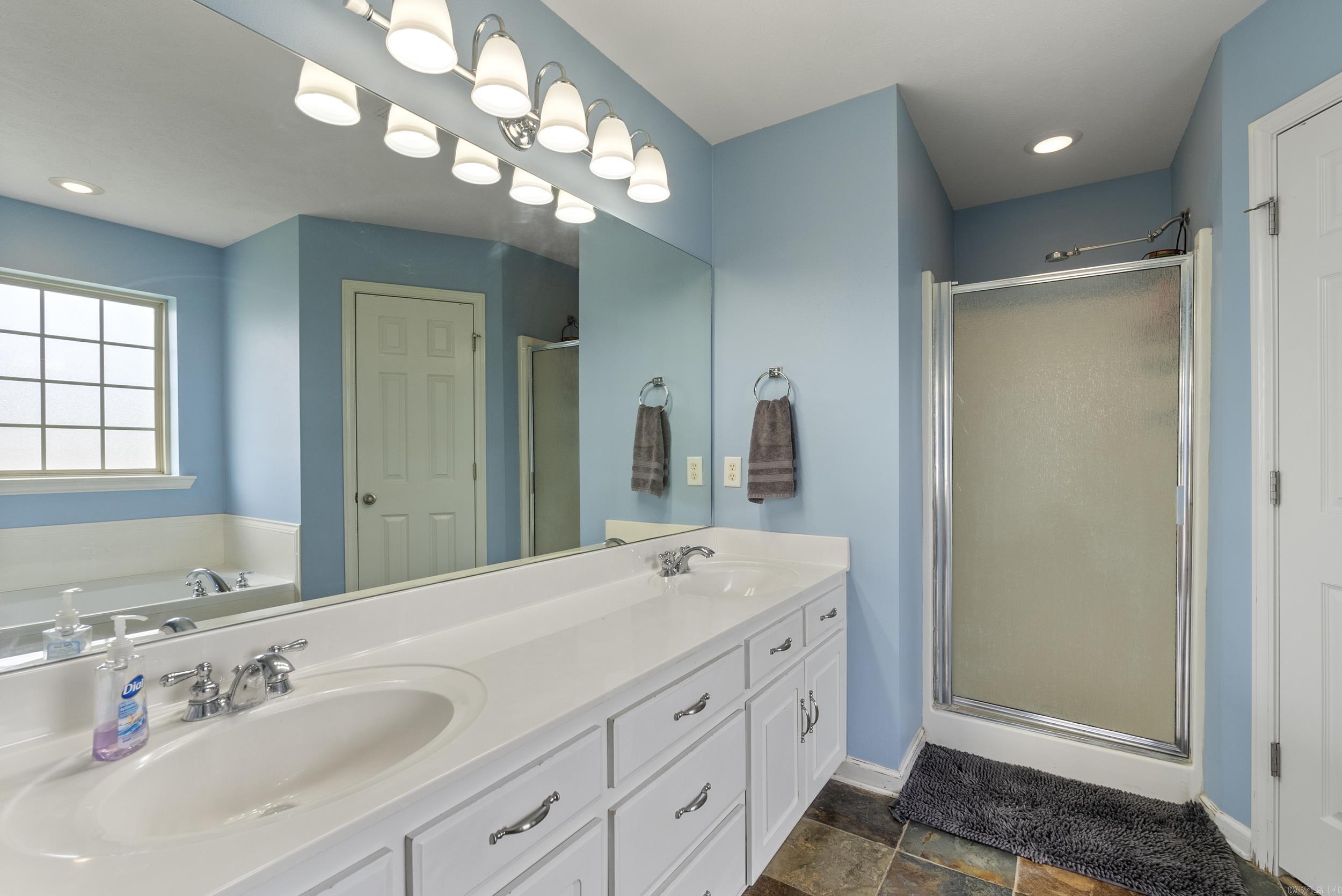 SILVER STREAK - Residential