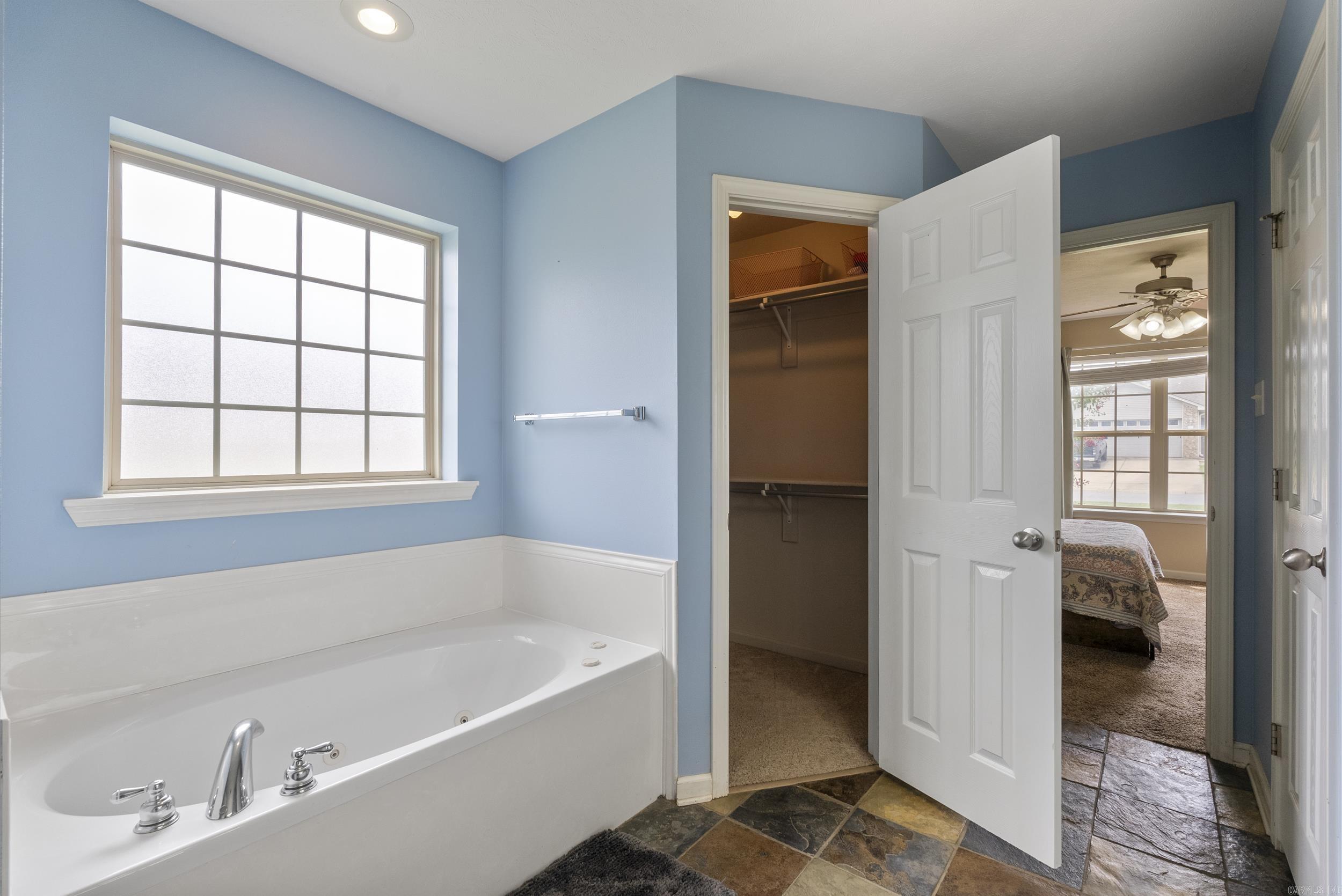 SILVER STREAK - Residential