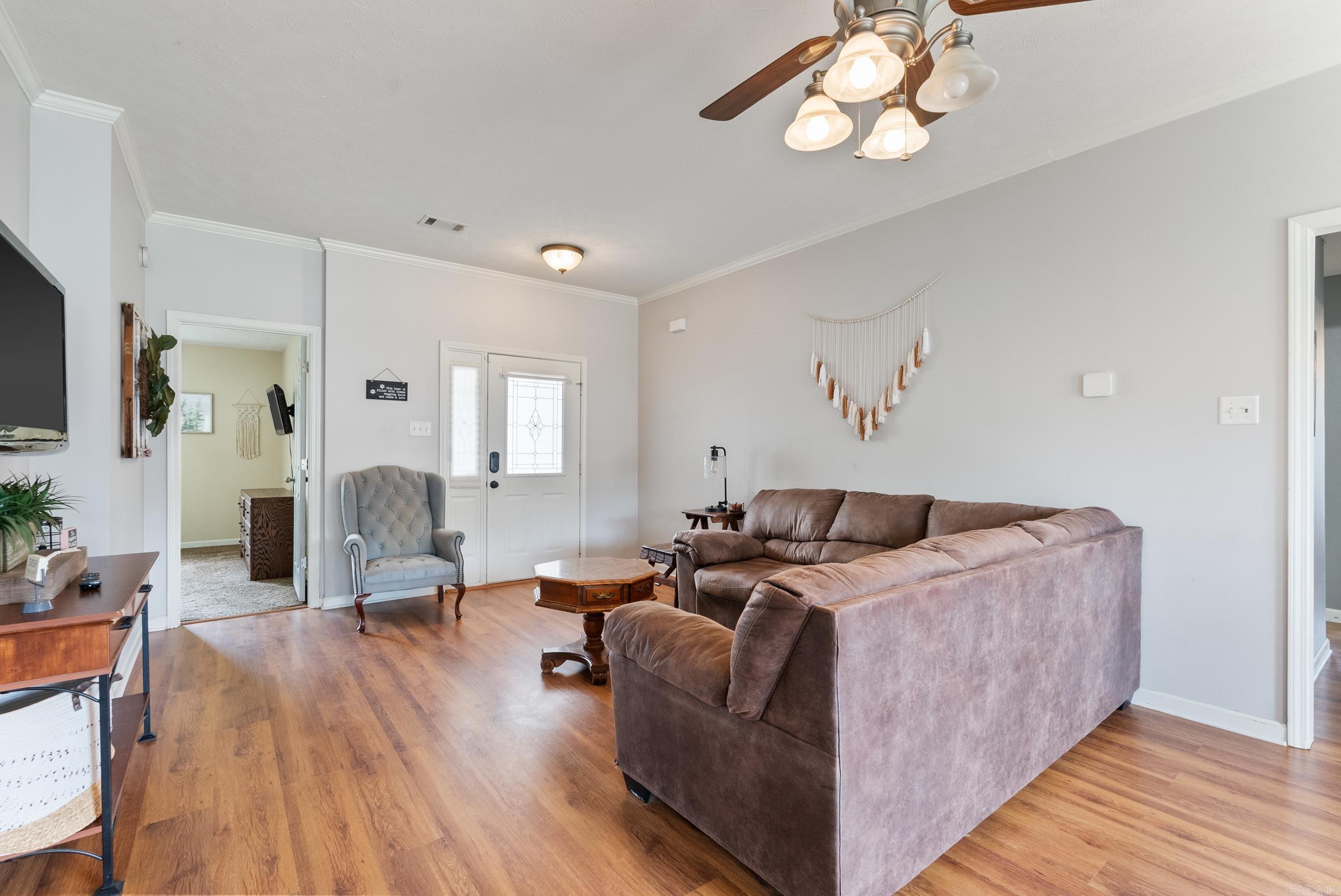 SILVER STREAK - Residential