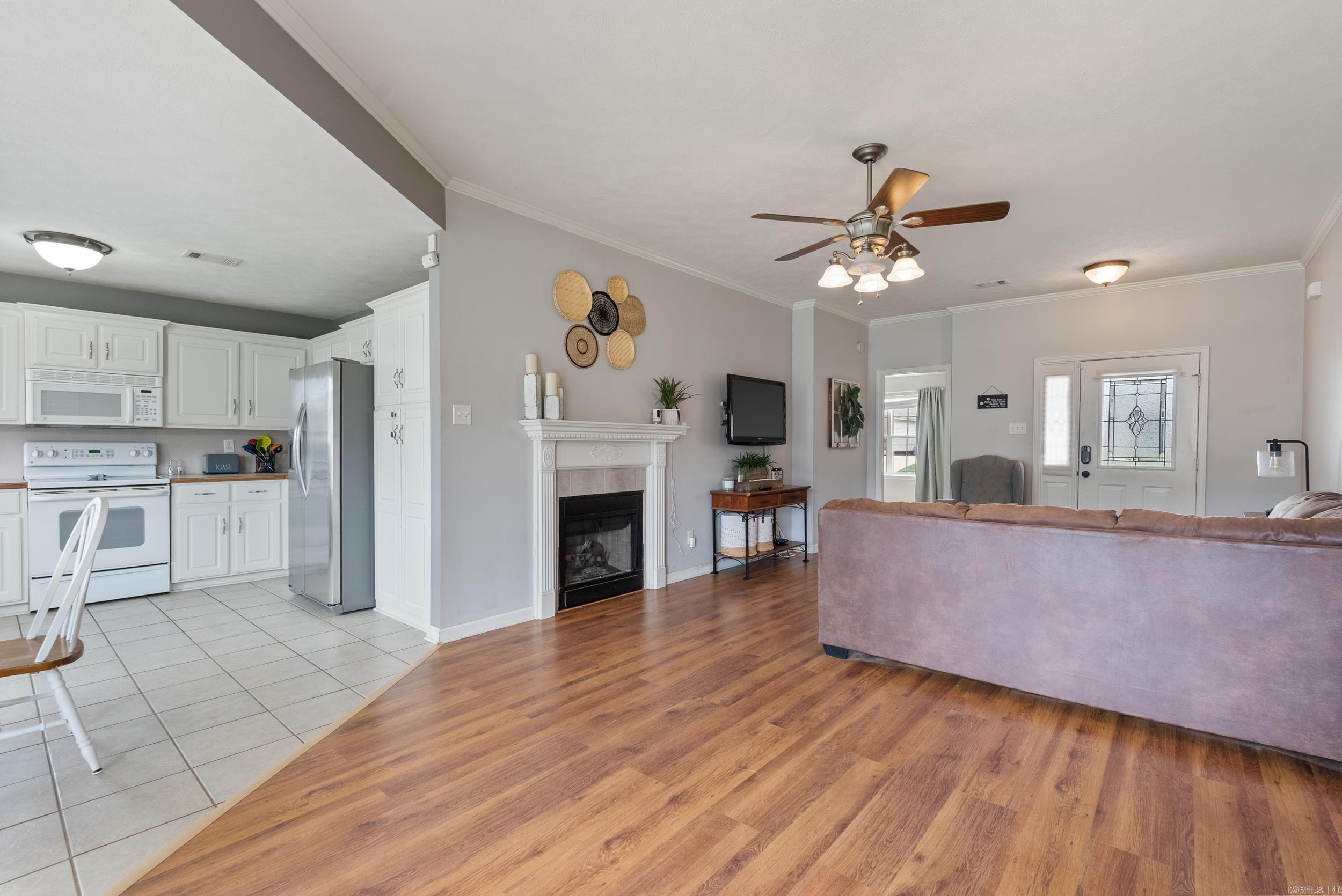 SILVER STREAK - Residential