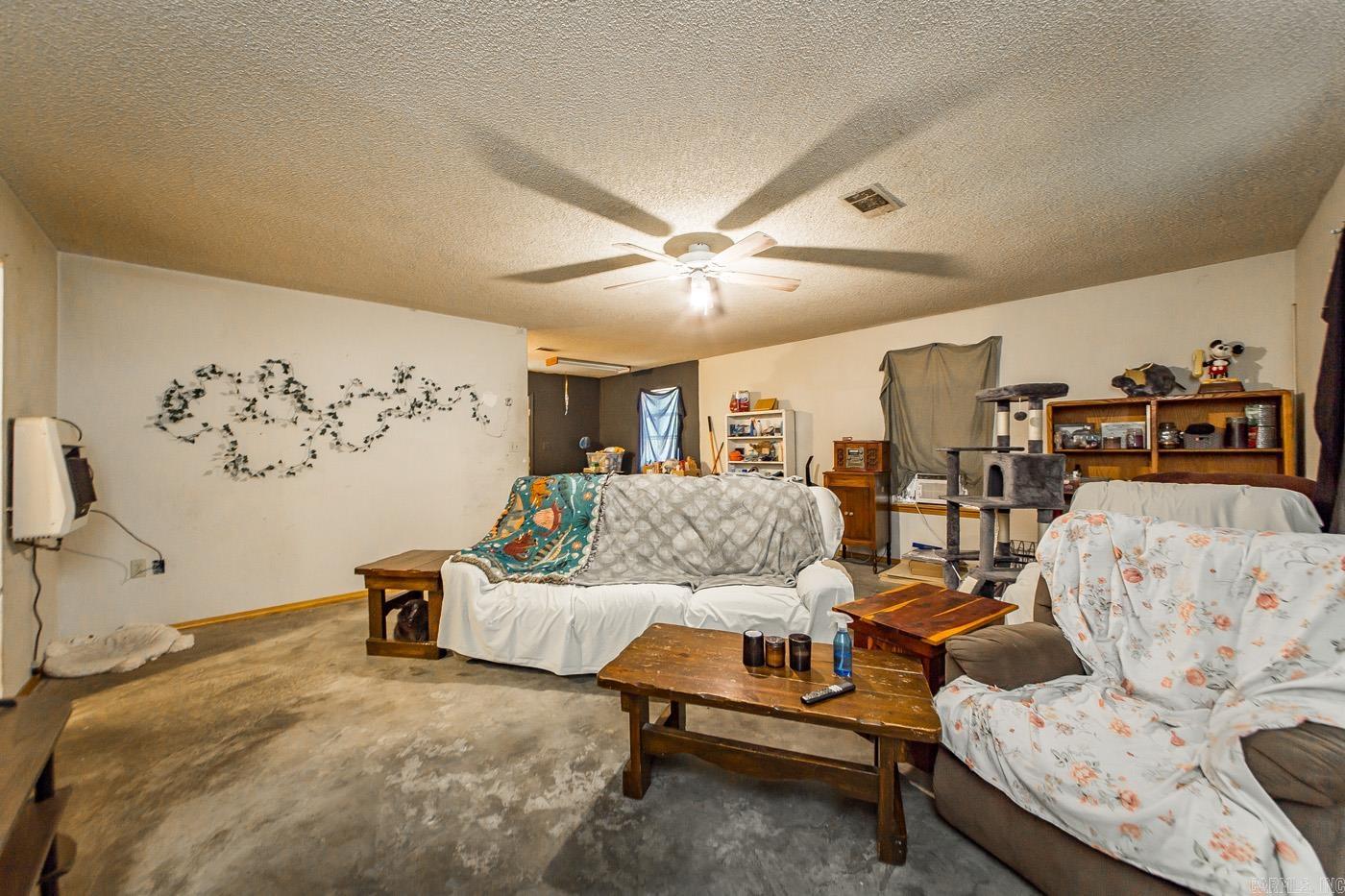 BENTON - Residential