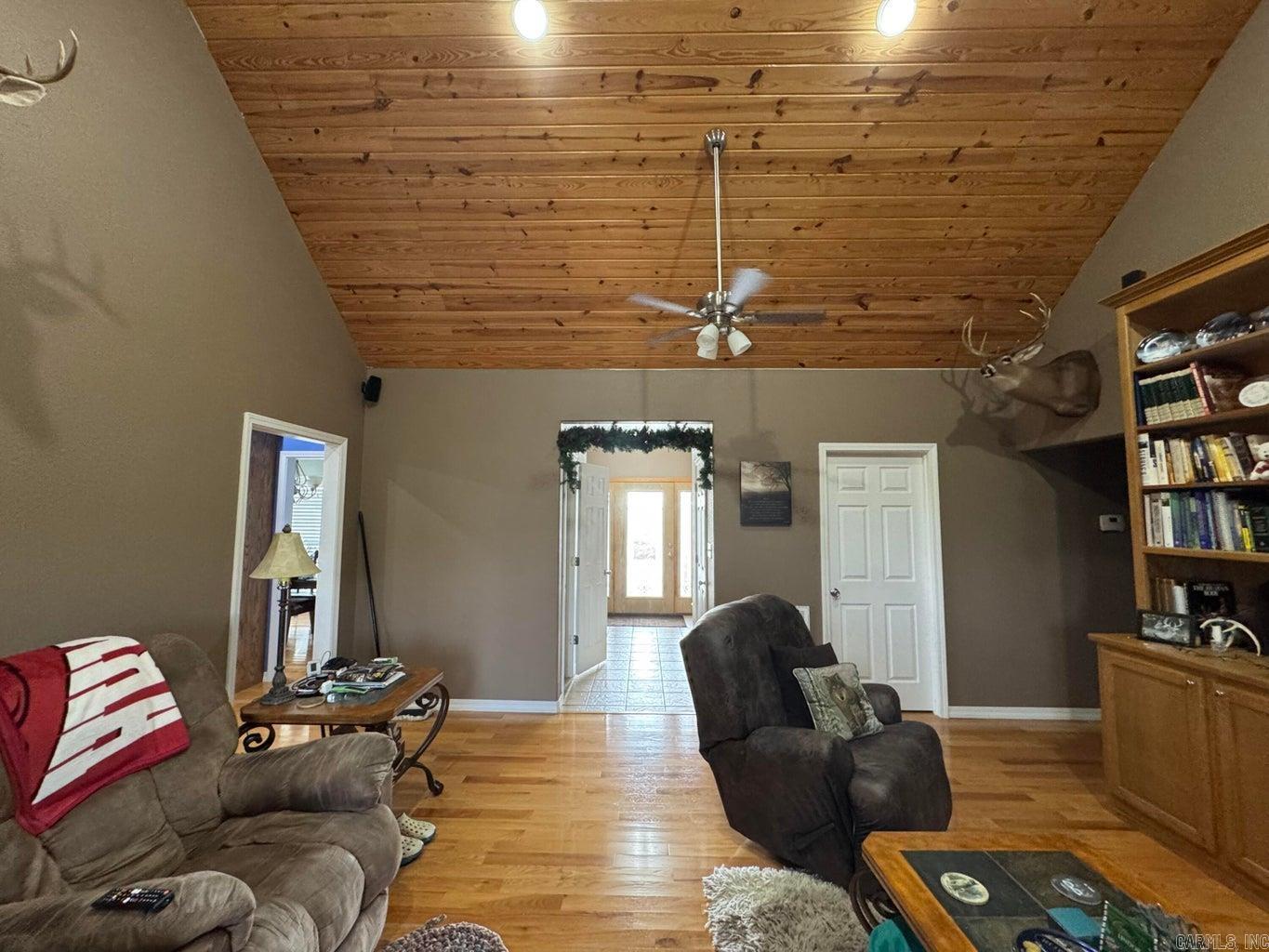 Metes & Bounds - Residential