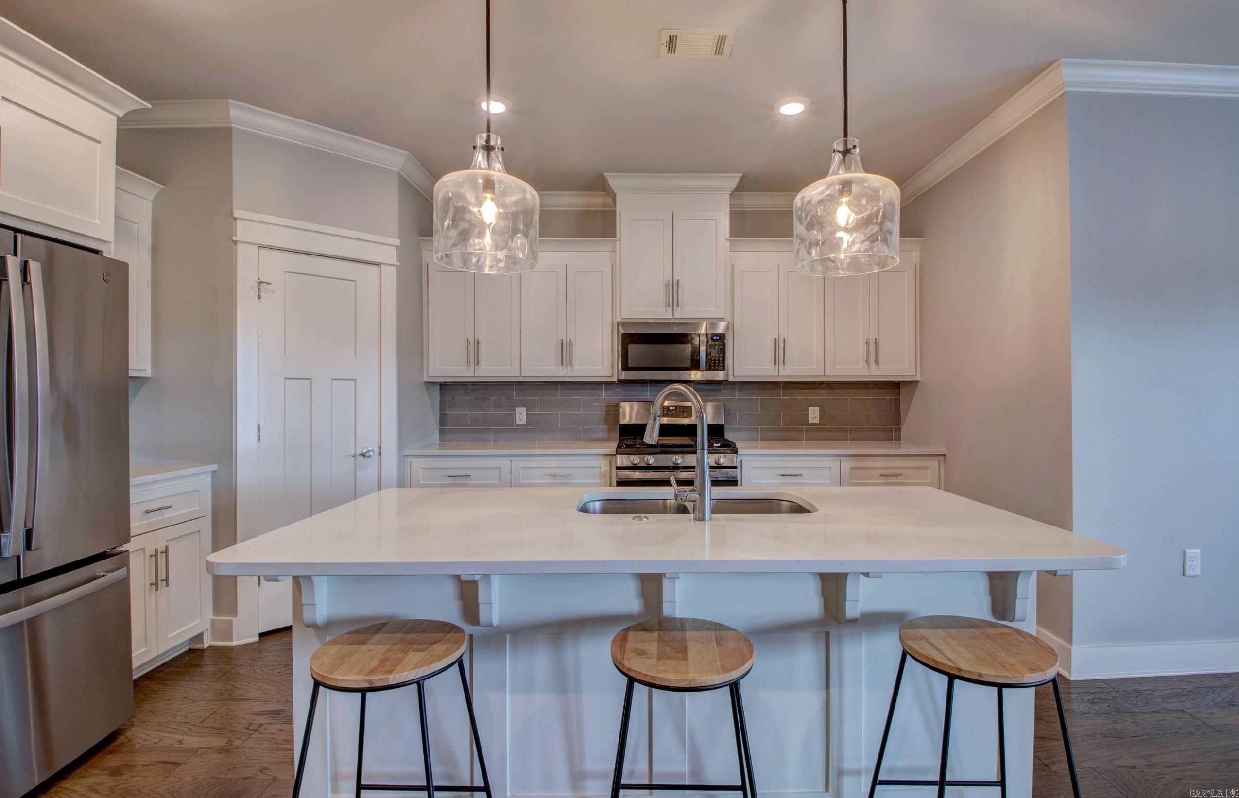 CARNAHAN VILLAGE SUB - Residential