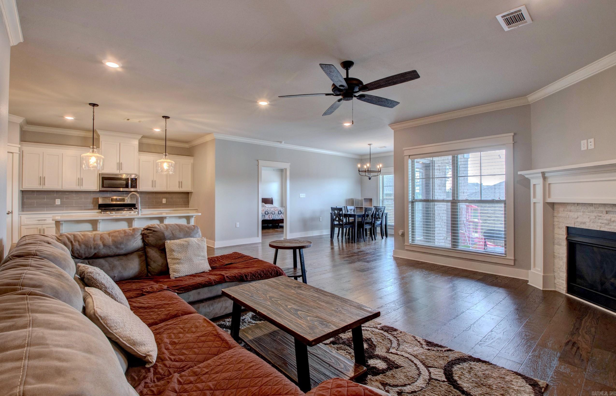 CARNAHAN VILLAGE SUB - Residential