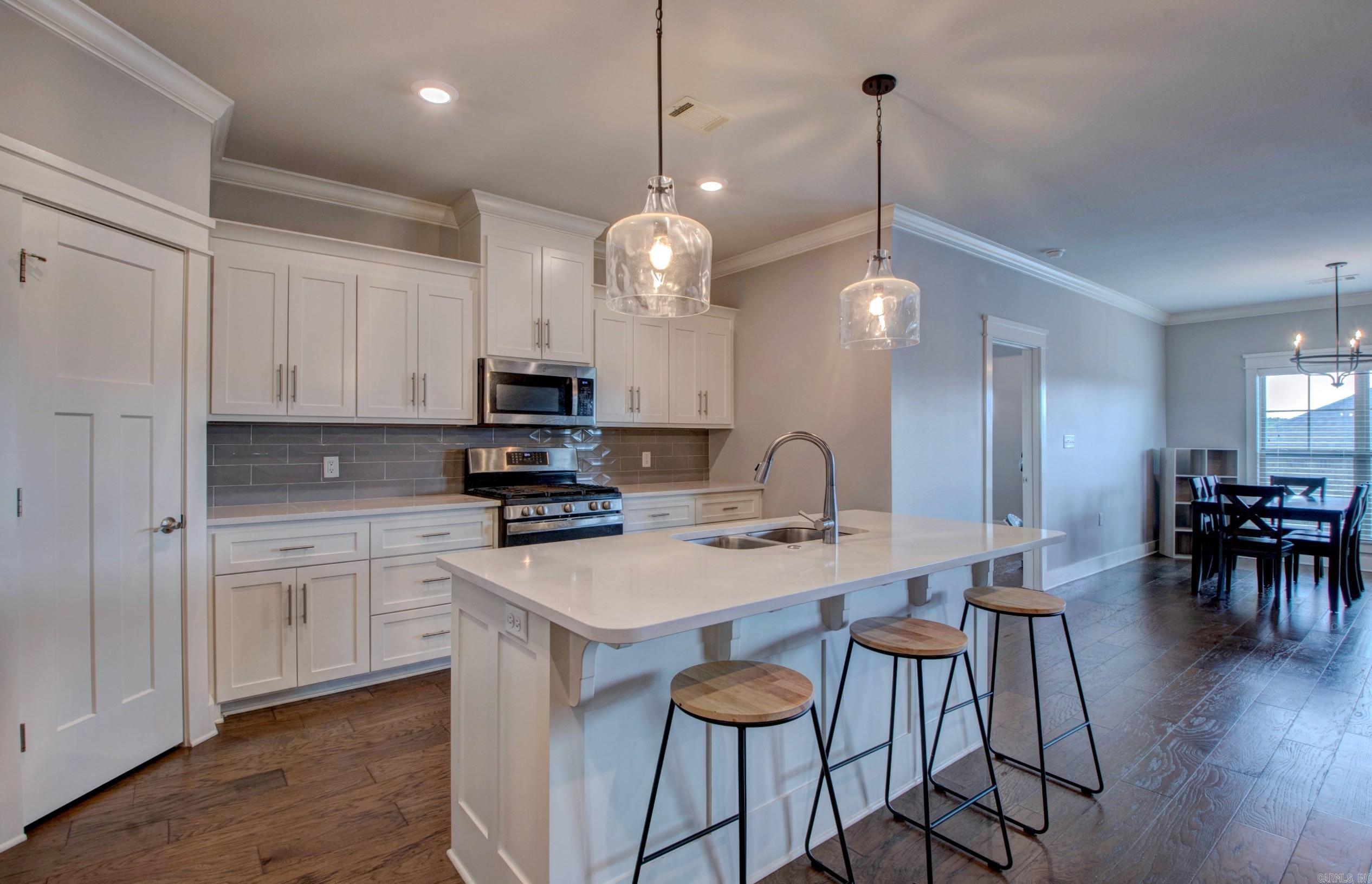 CARNAHAN VILLAGE SUB - Residential