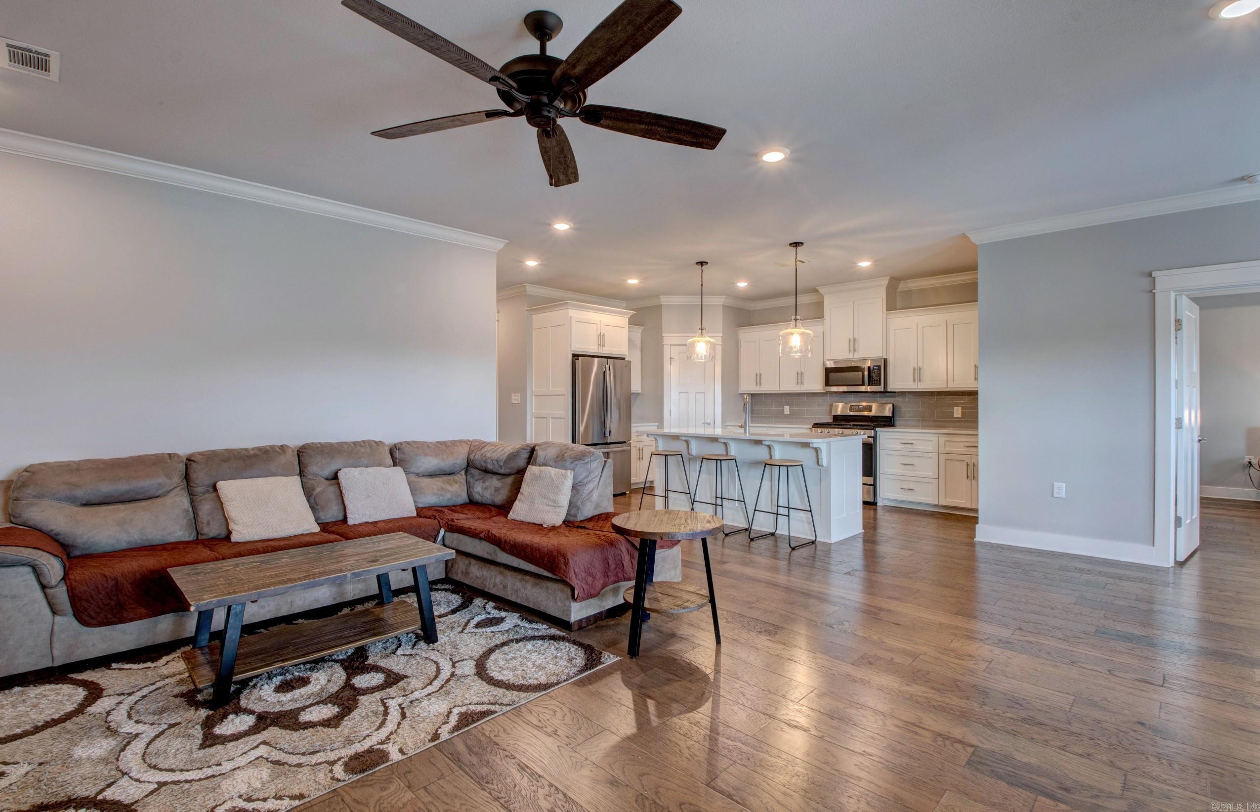 CARNAHAN VILLAGE SUB - Residential