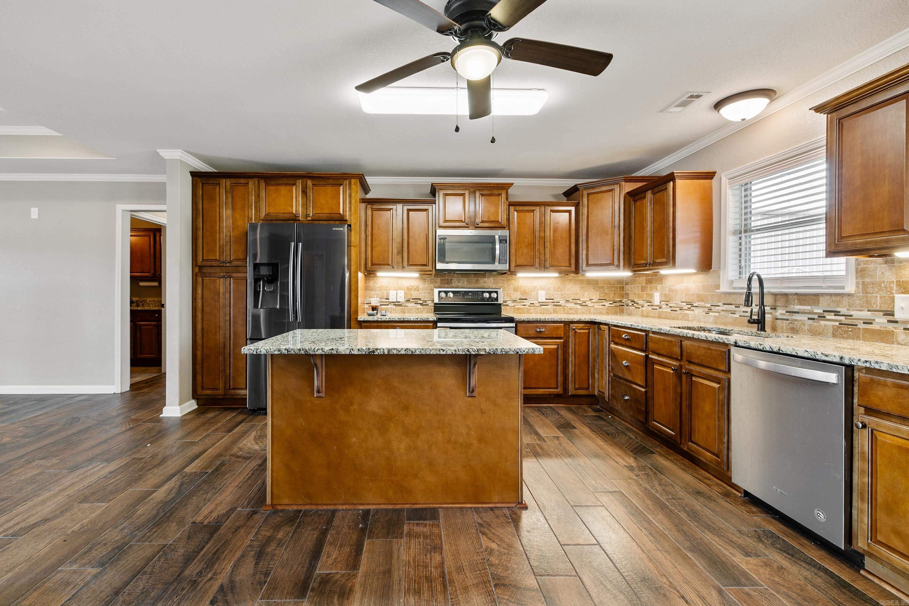 ROLLING MEADOW ESTATES - Residential