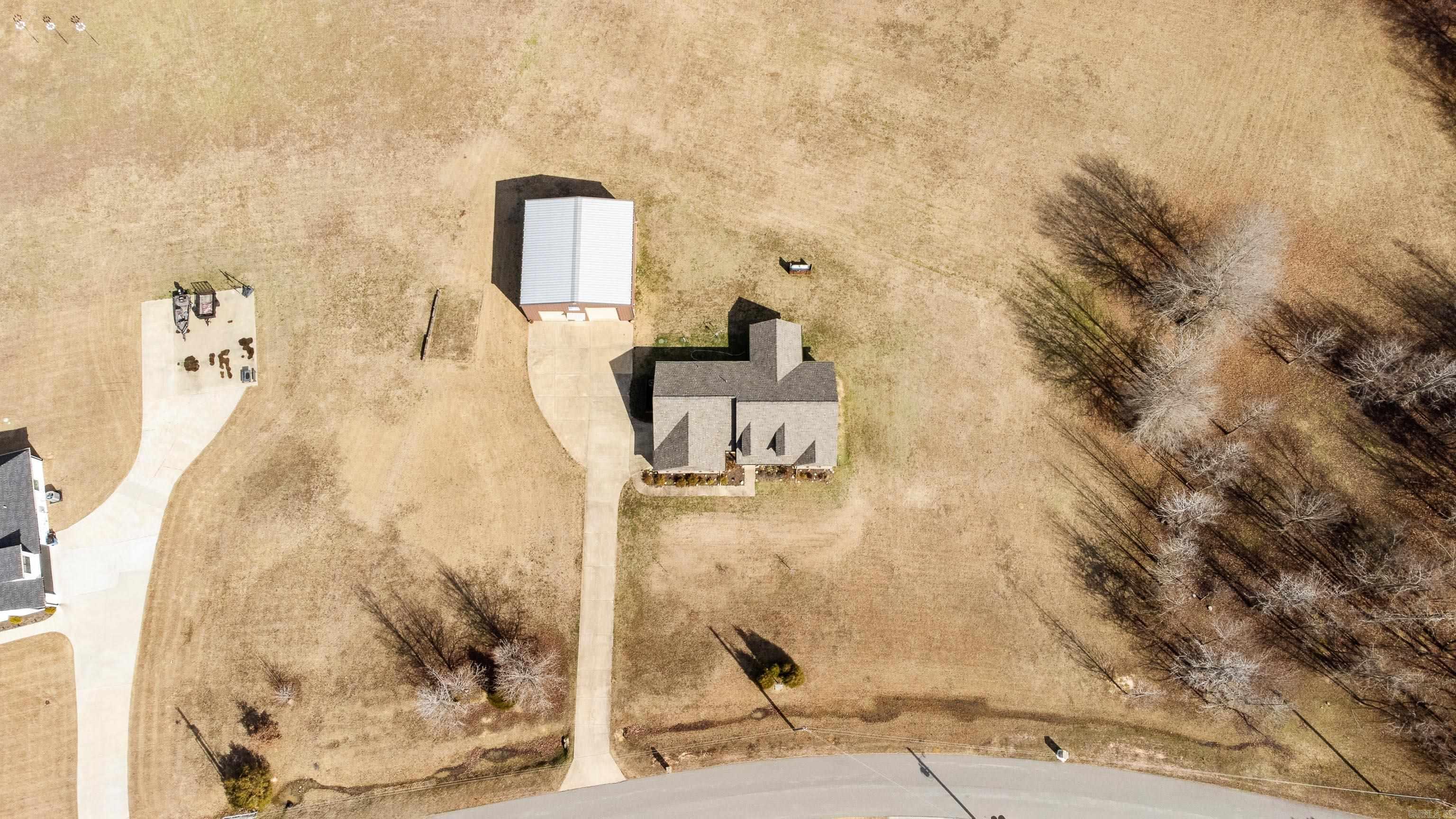 ROLLING MEADOW ESTATES - Residential