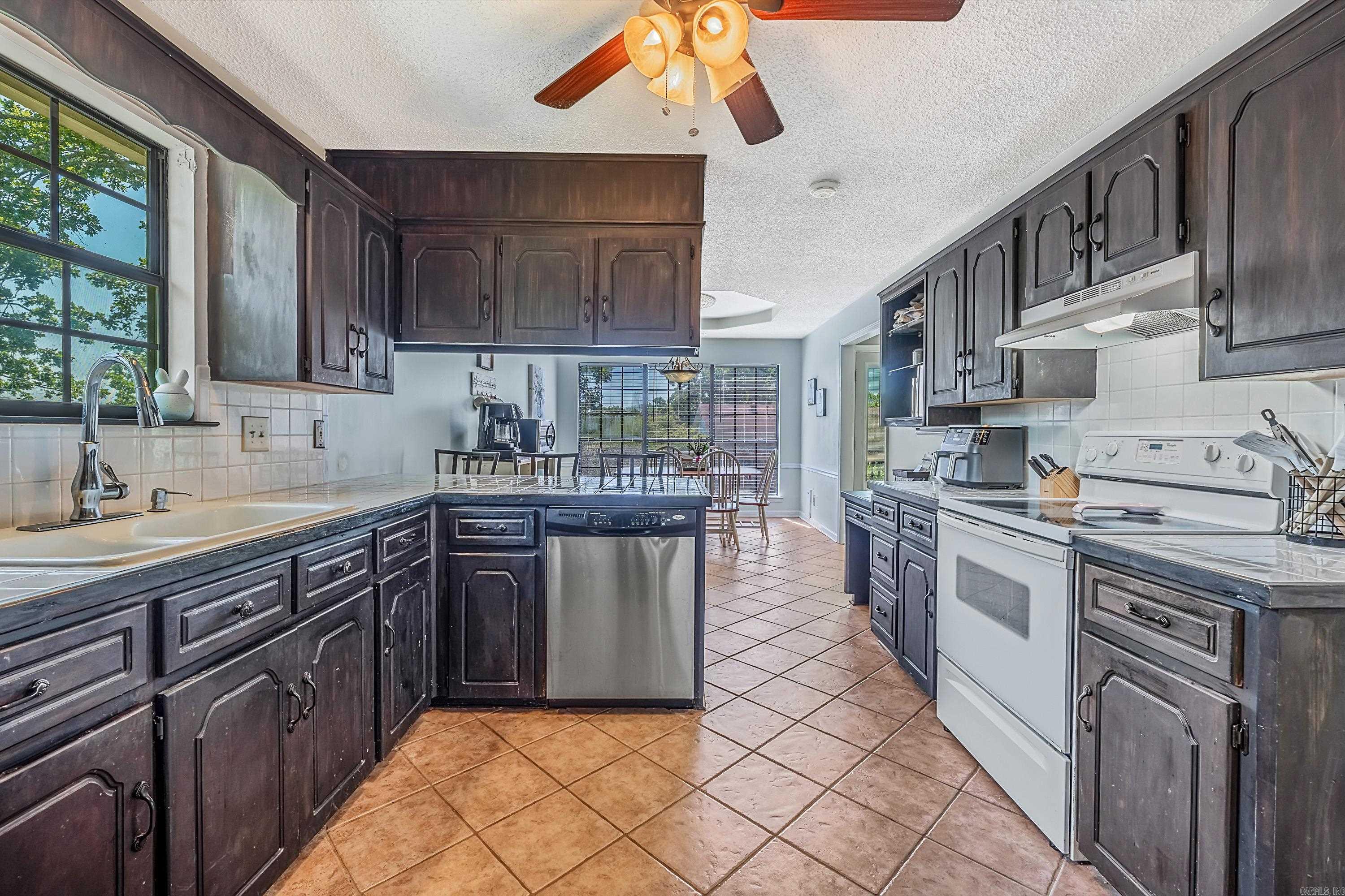 OAKBROOKE - Residential