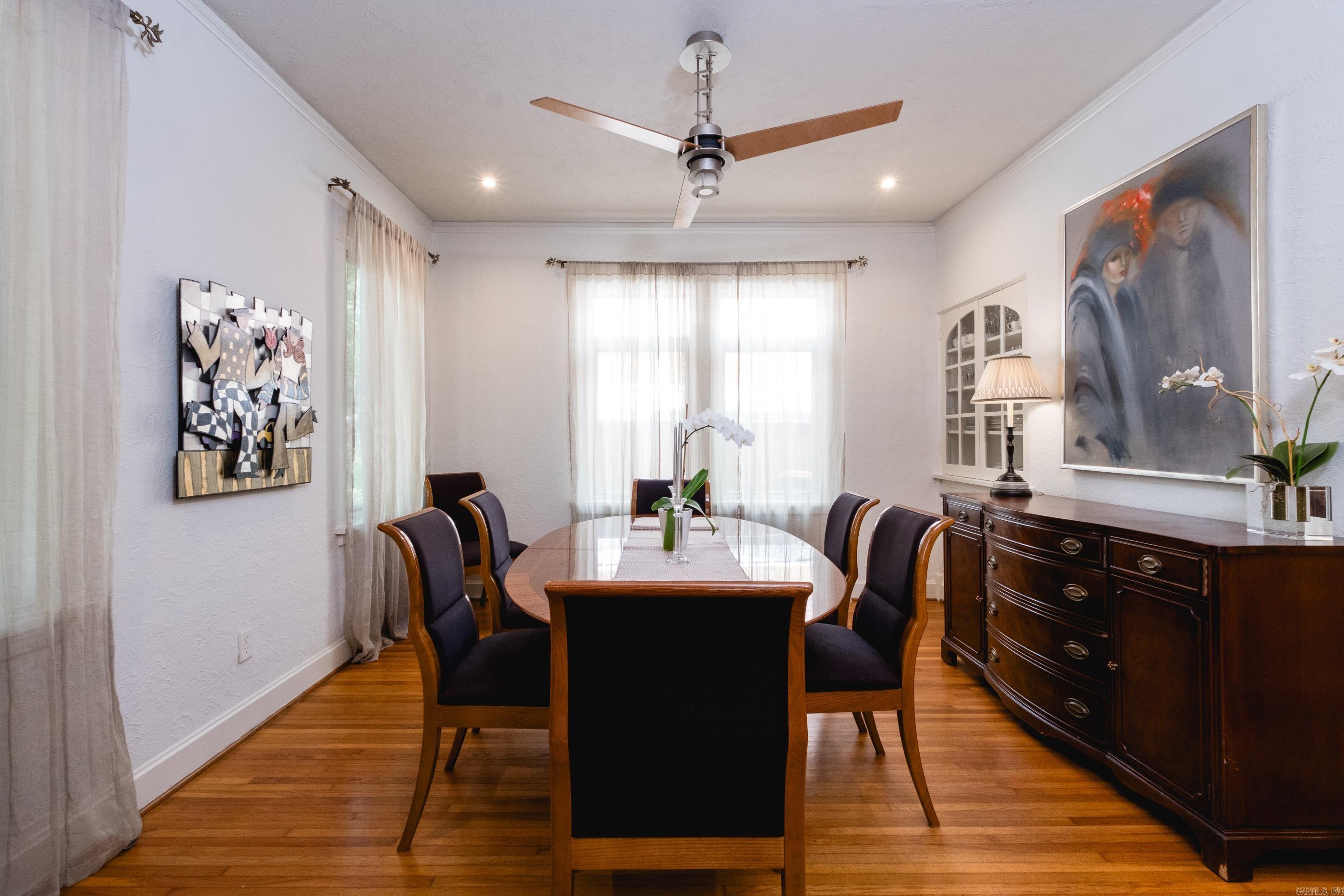 CRYSTAL COURT - Residential