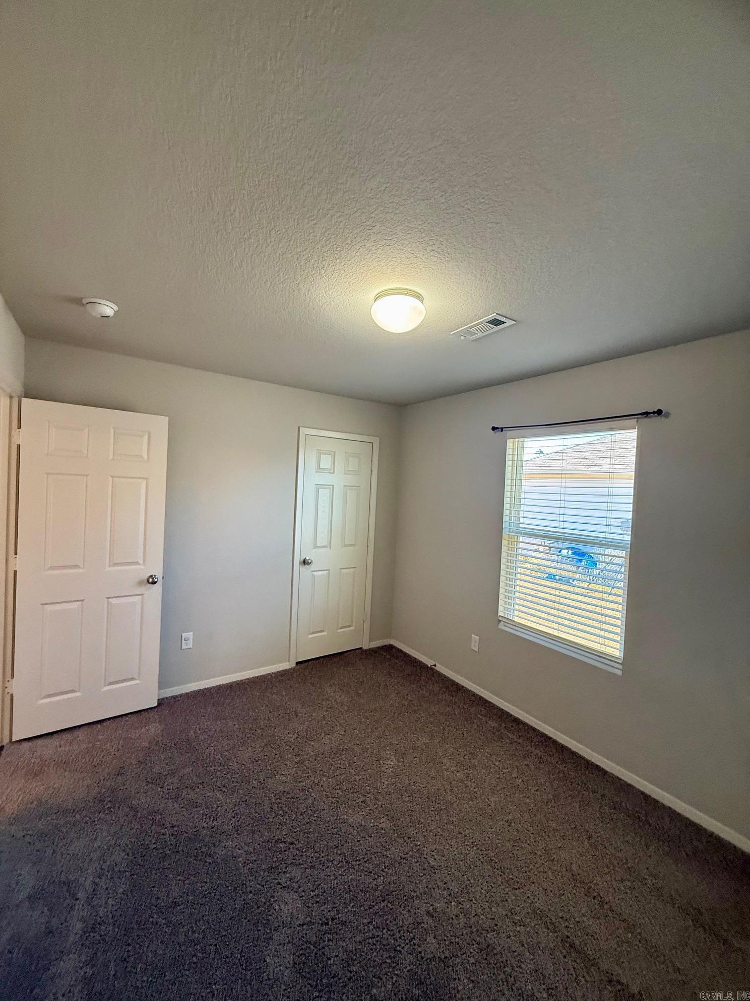 COUNTRY CLUB OF ARK THE - Residential Lease