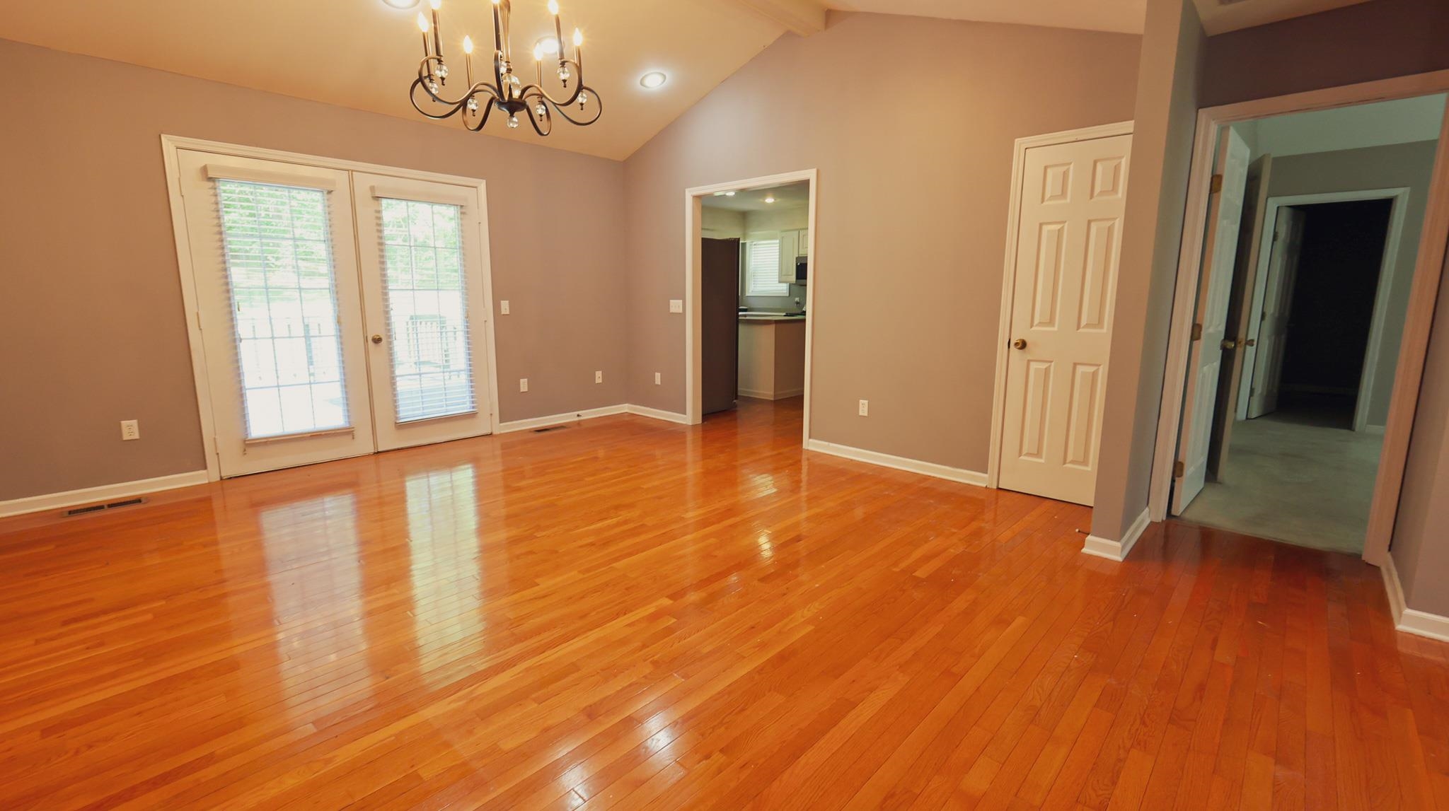 ASHLEY WOODS - Residential