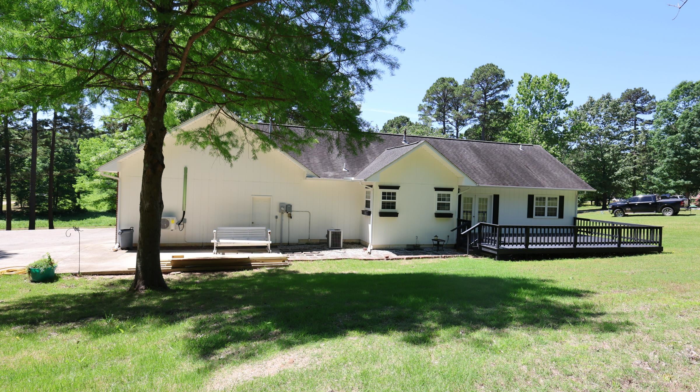 ASHLEY WOODS - Residential
