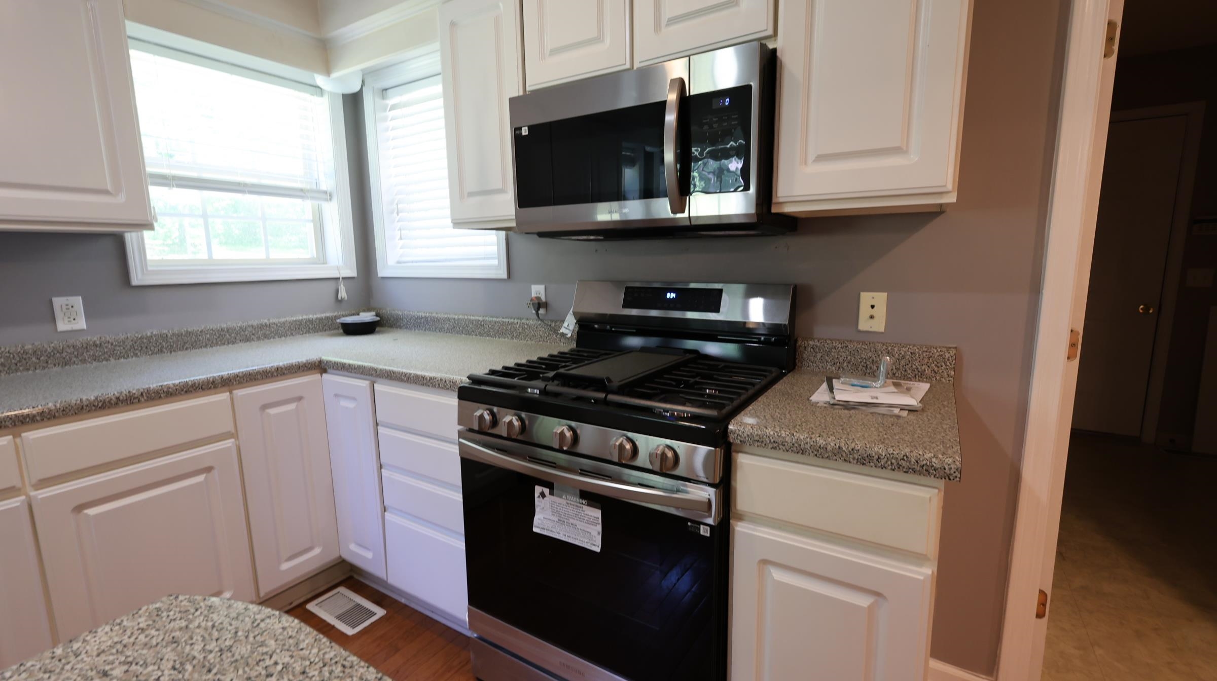ASHLEY WOODS - Residential