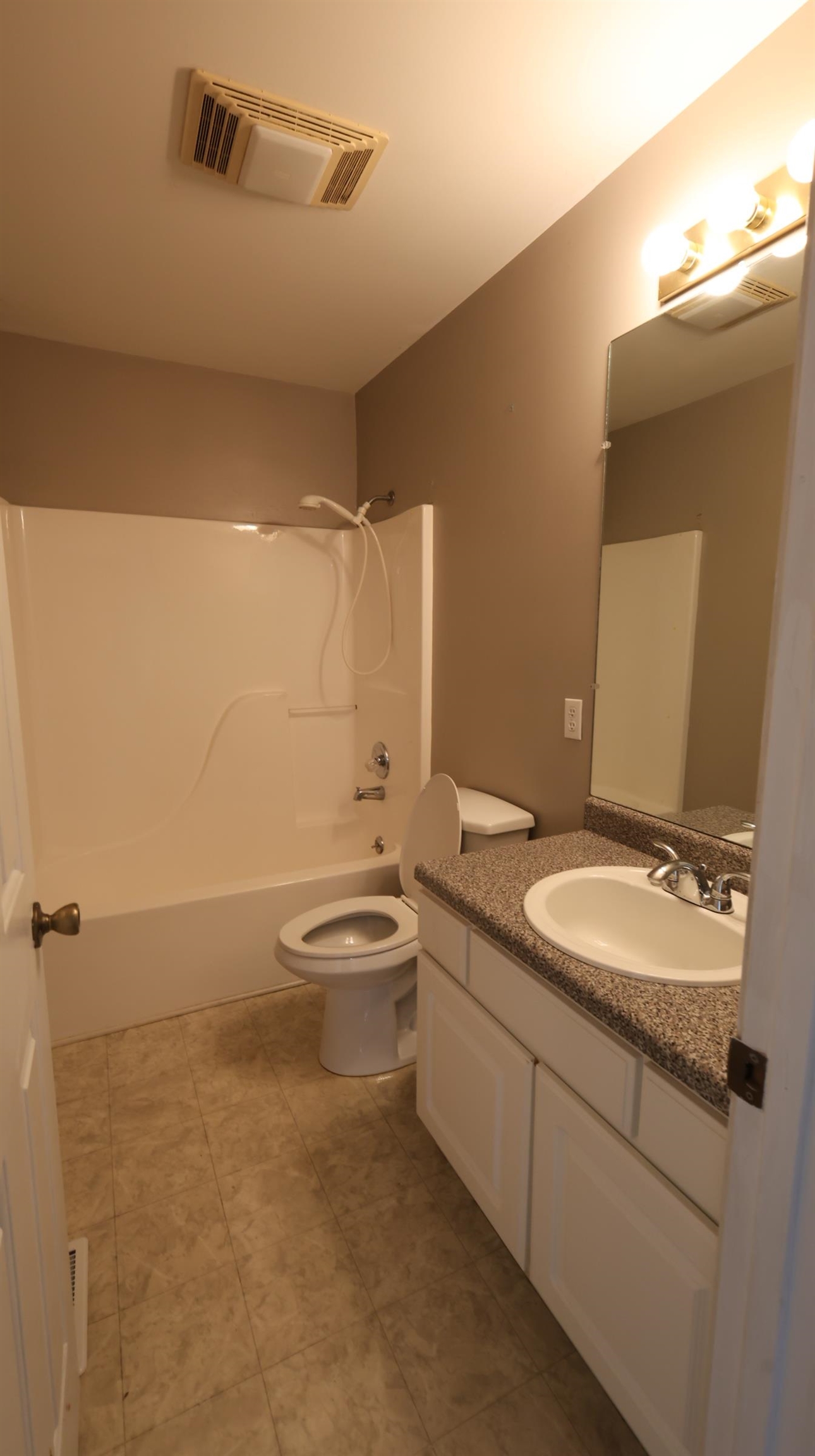 ASHLEY WOODS - Residential