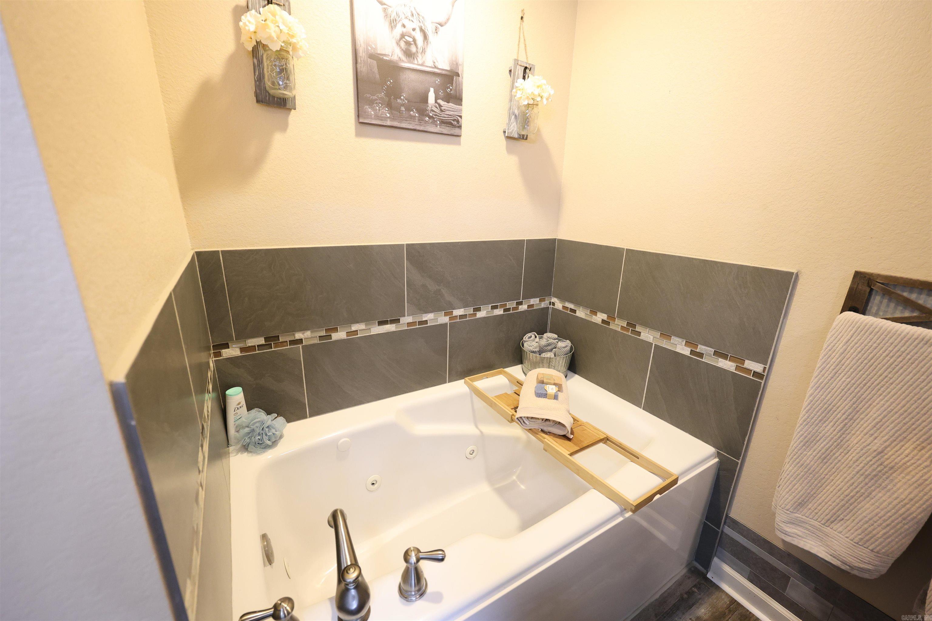 SOUTHERN COMFORT ESTATES - Residential