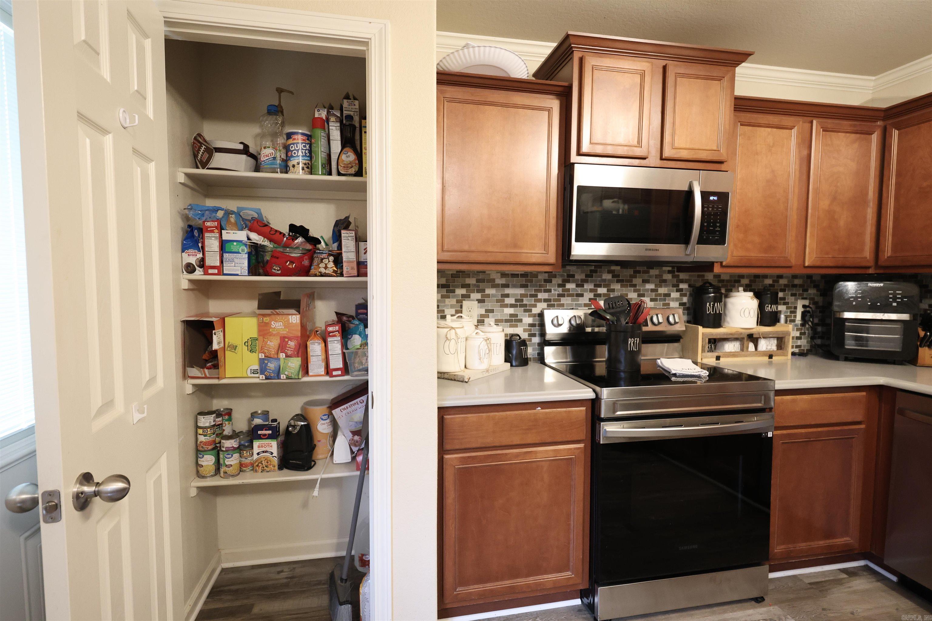 SOUTHERN COMFORT ESTATES - Residential