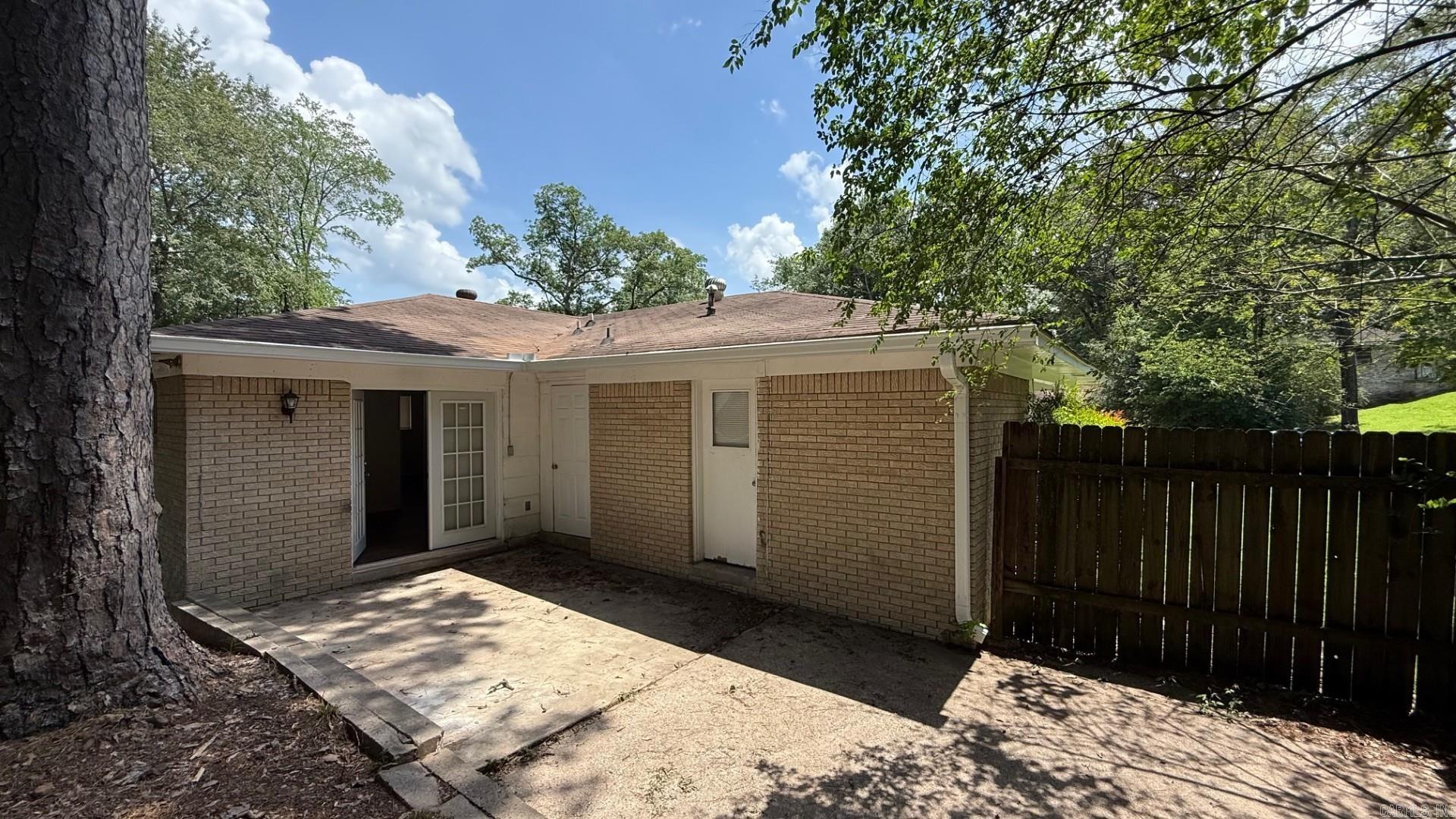 MEADOW LARK - Residential