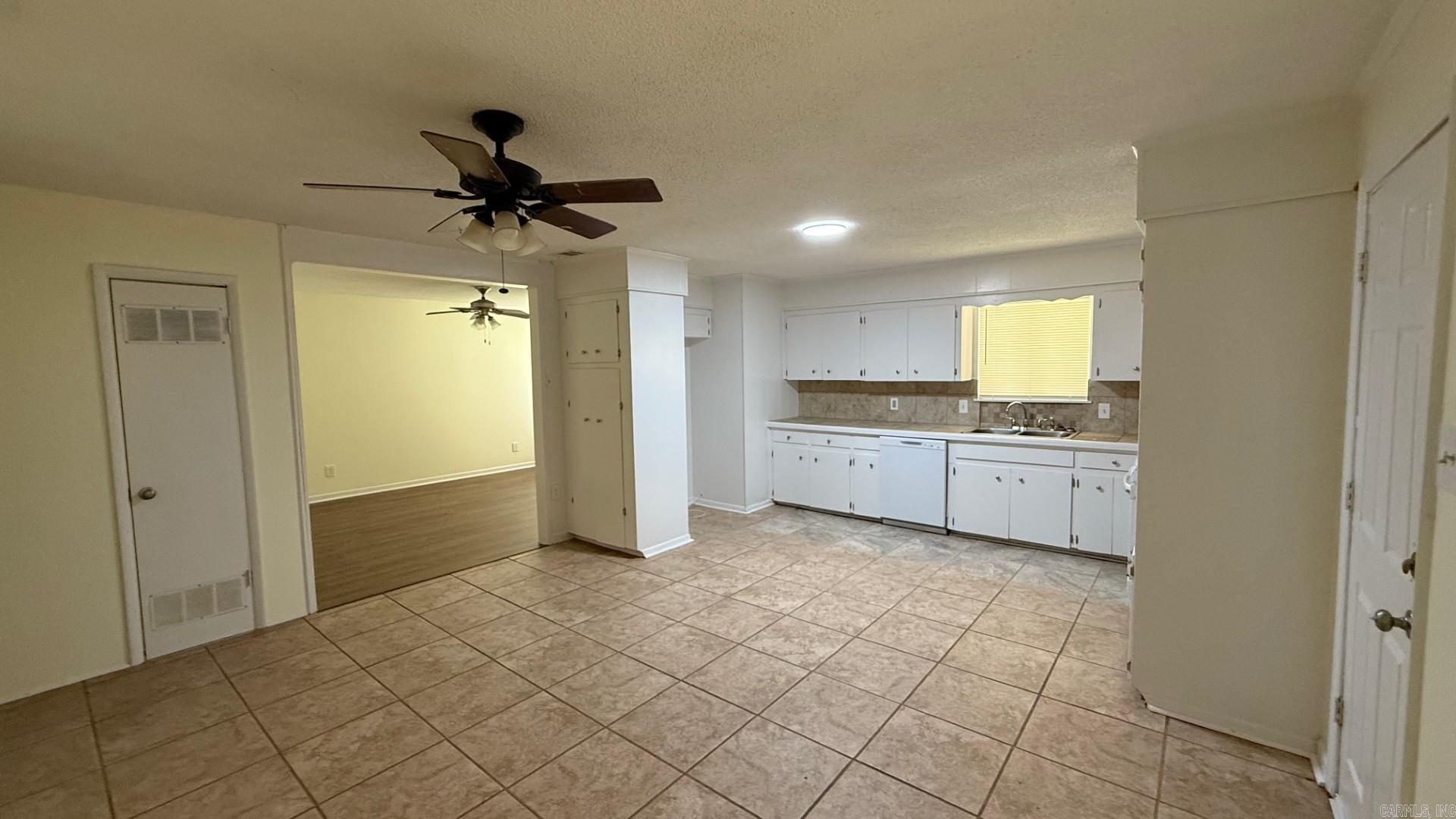 MEADOW LARK - Residential