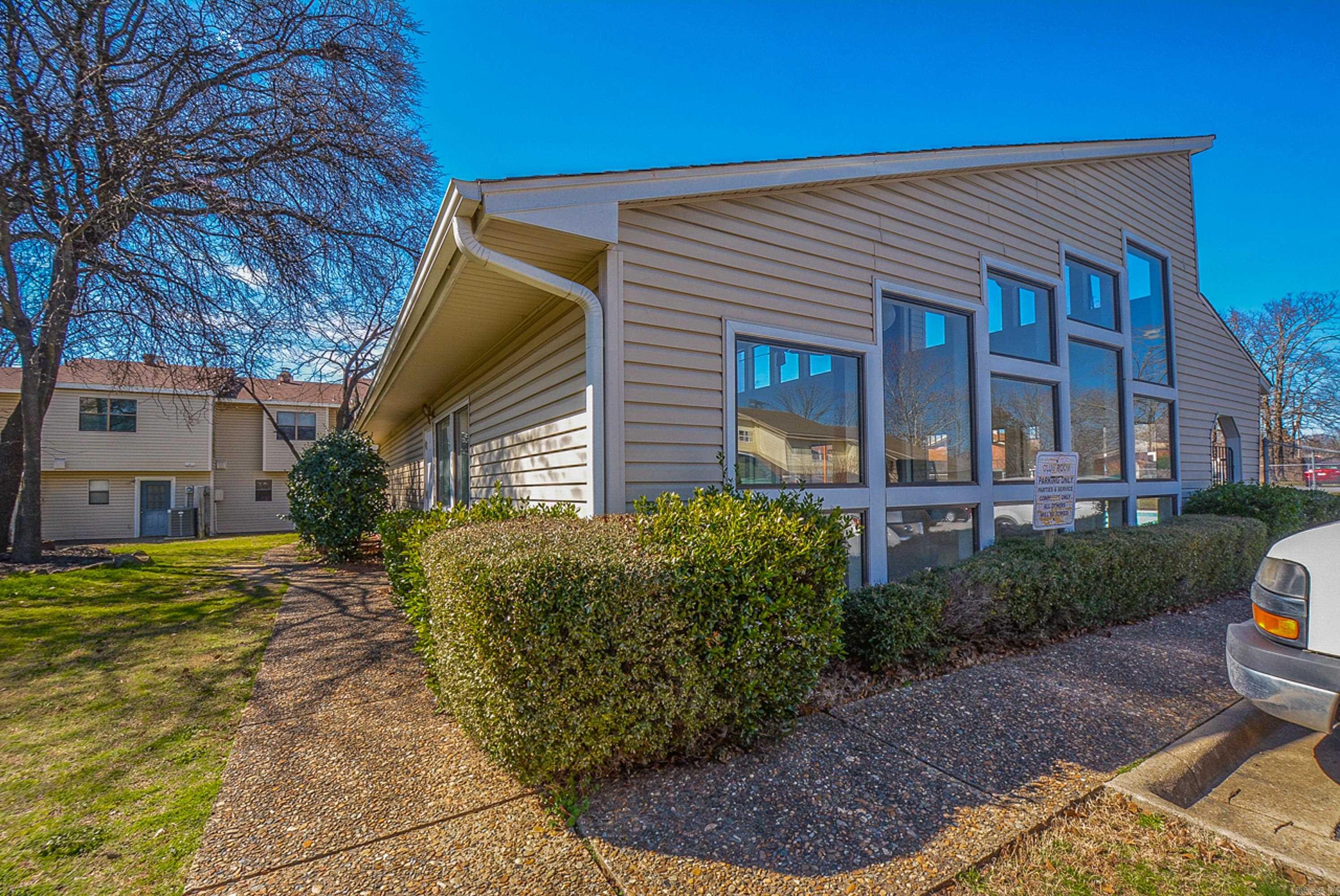 TREEHILL PARK - Residential