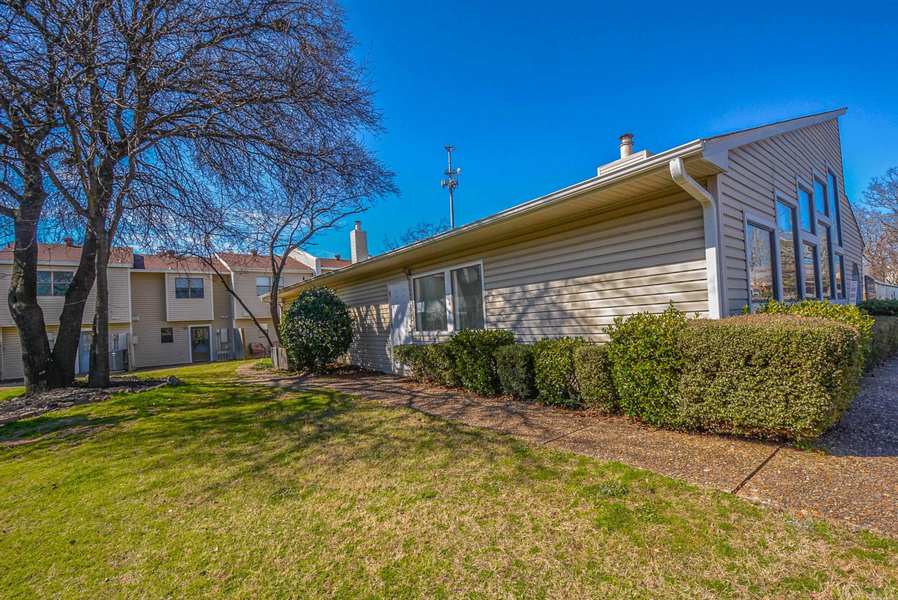 TREEHILL PARK - Residential