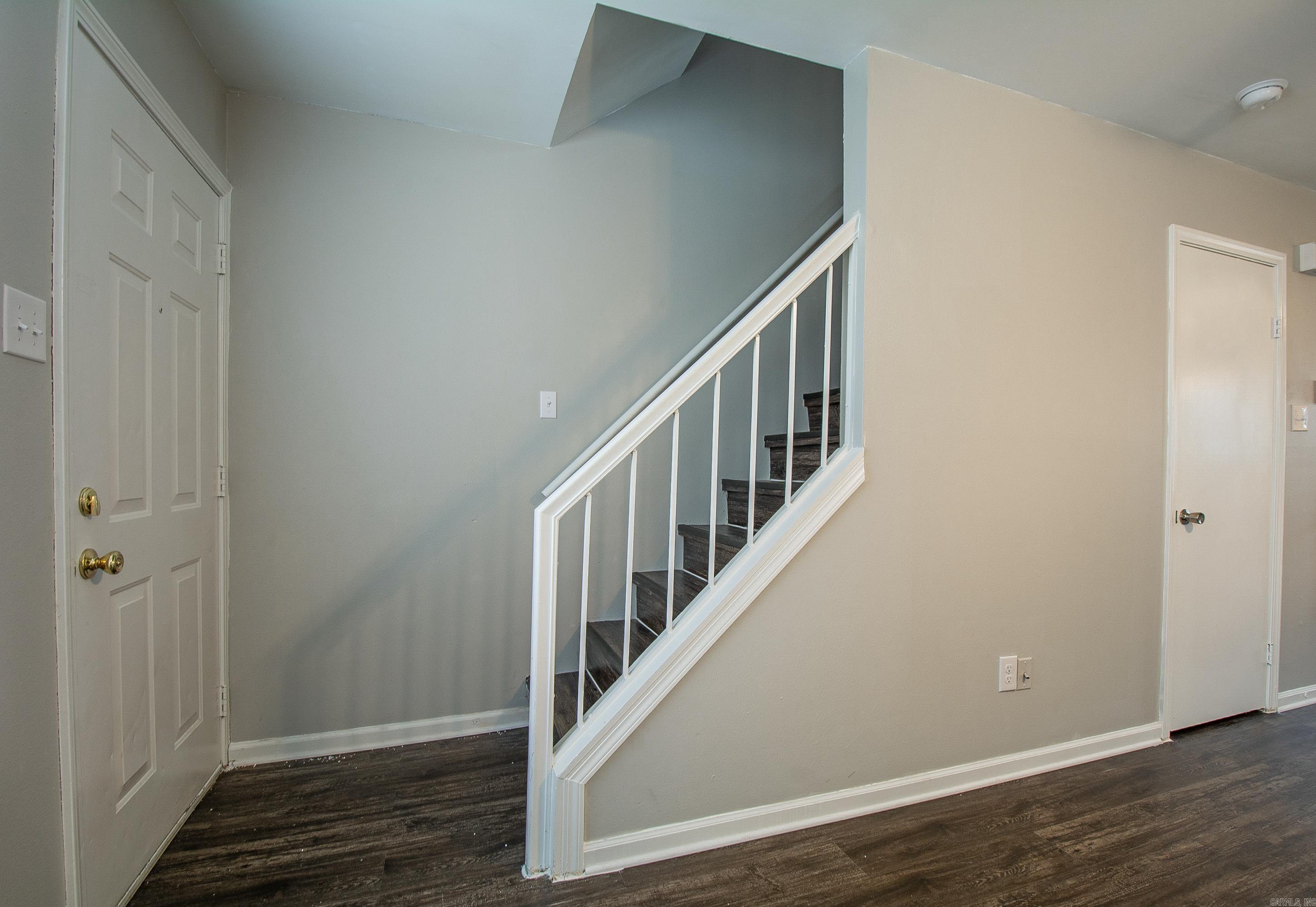 TREEHILL PARK - Residential