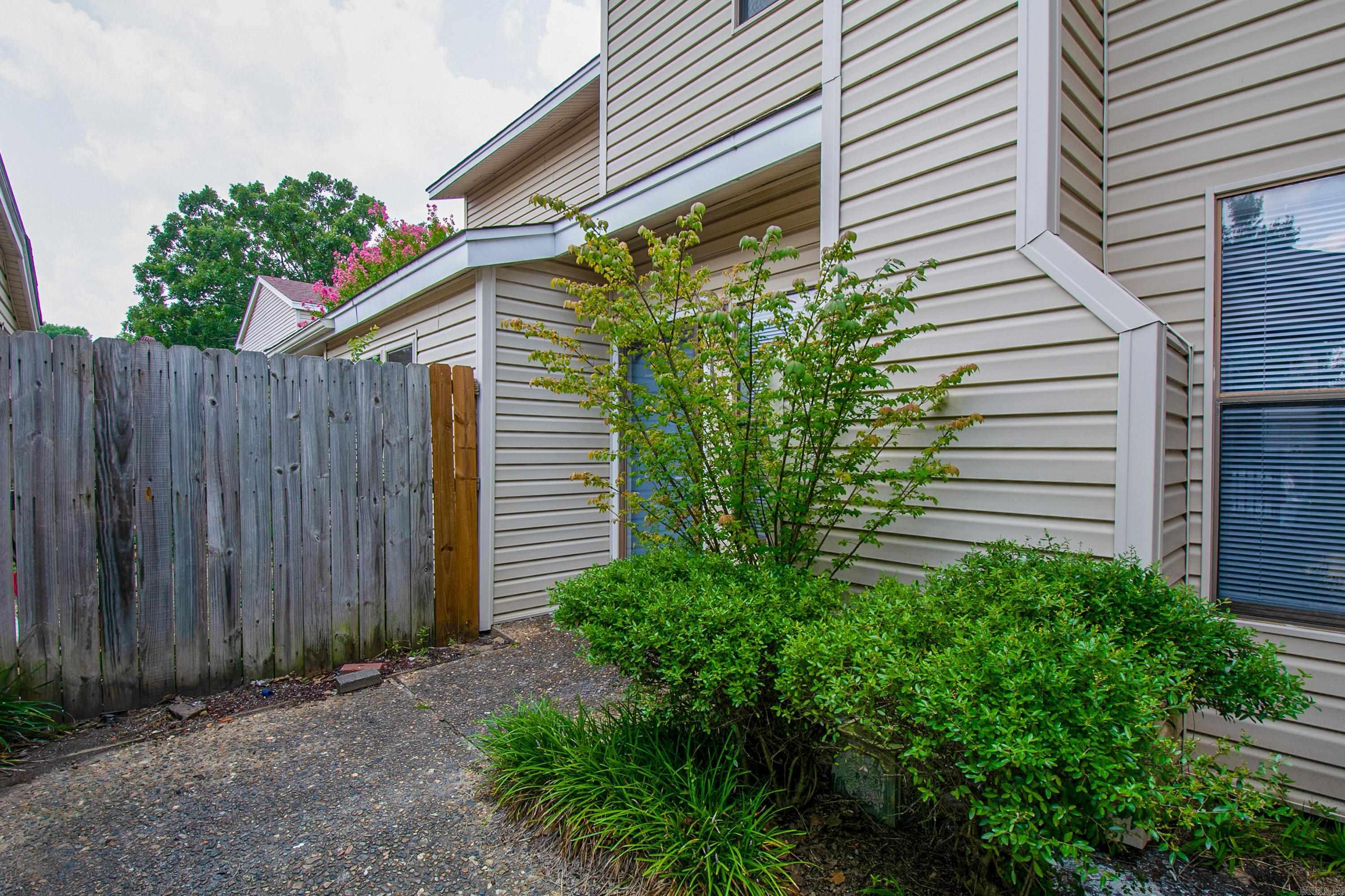 TREEHILL PARK - Residential