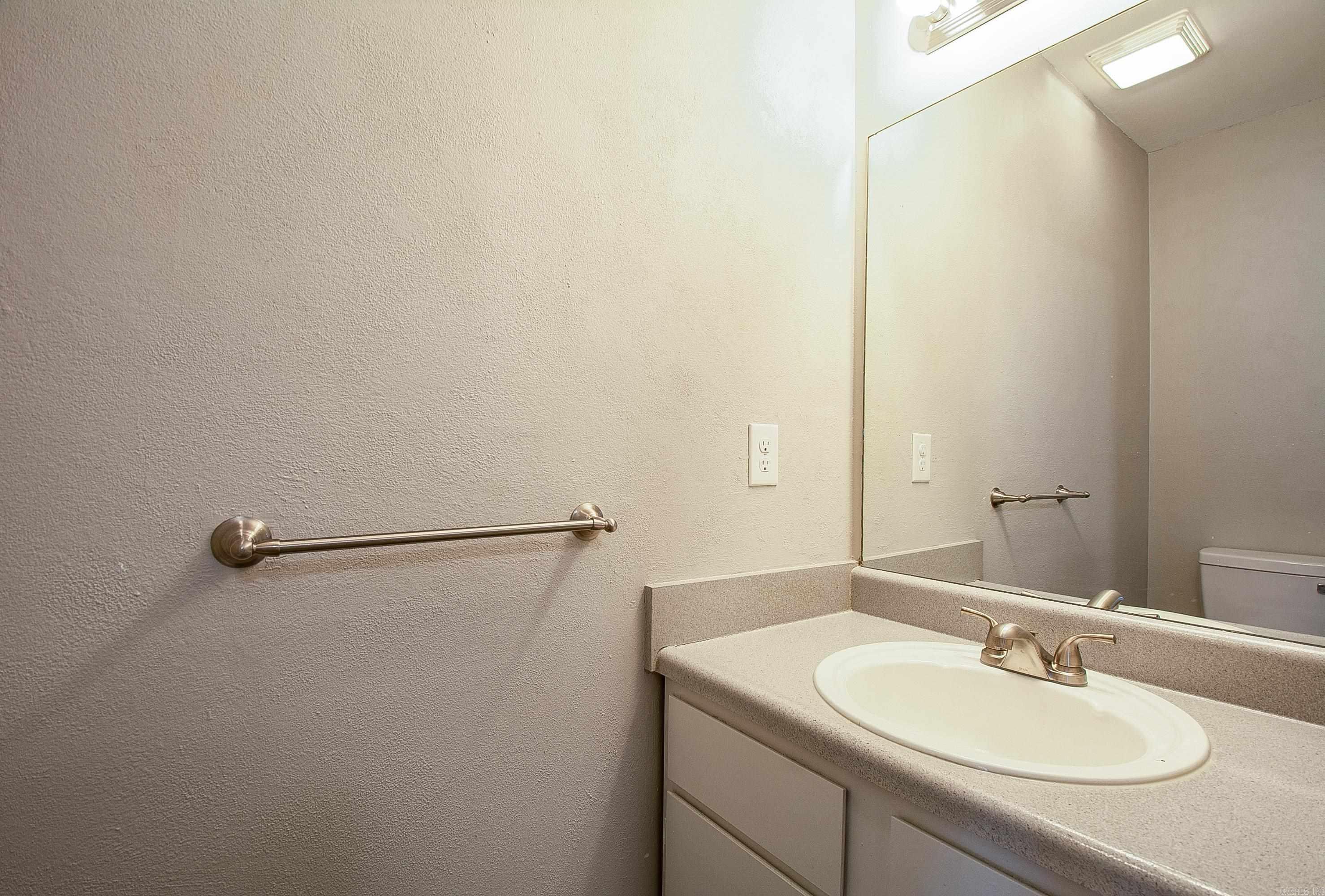 TREEHILL PARK - Residential