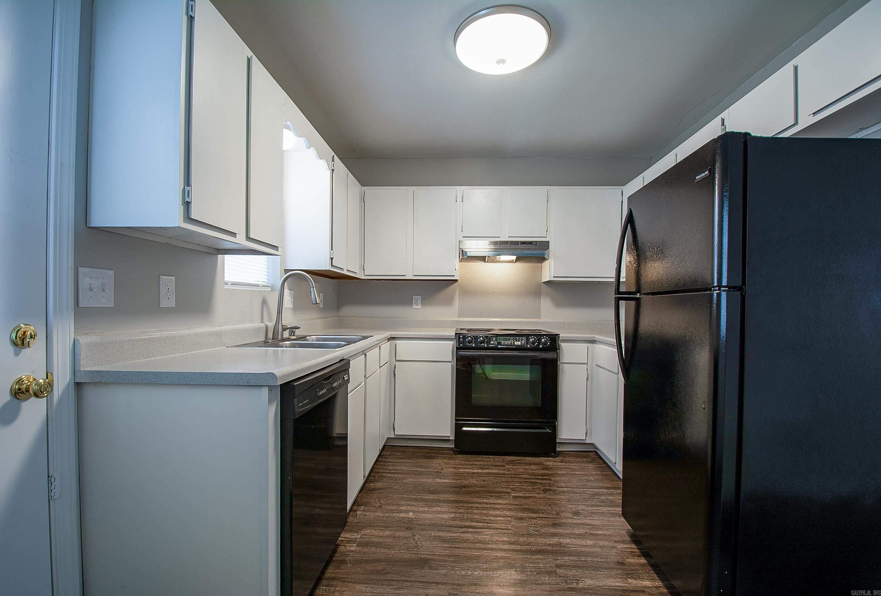 TREEHILL PARK - Residential