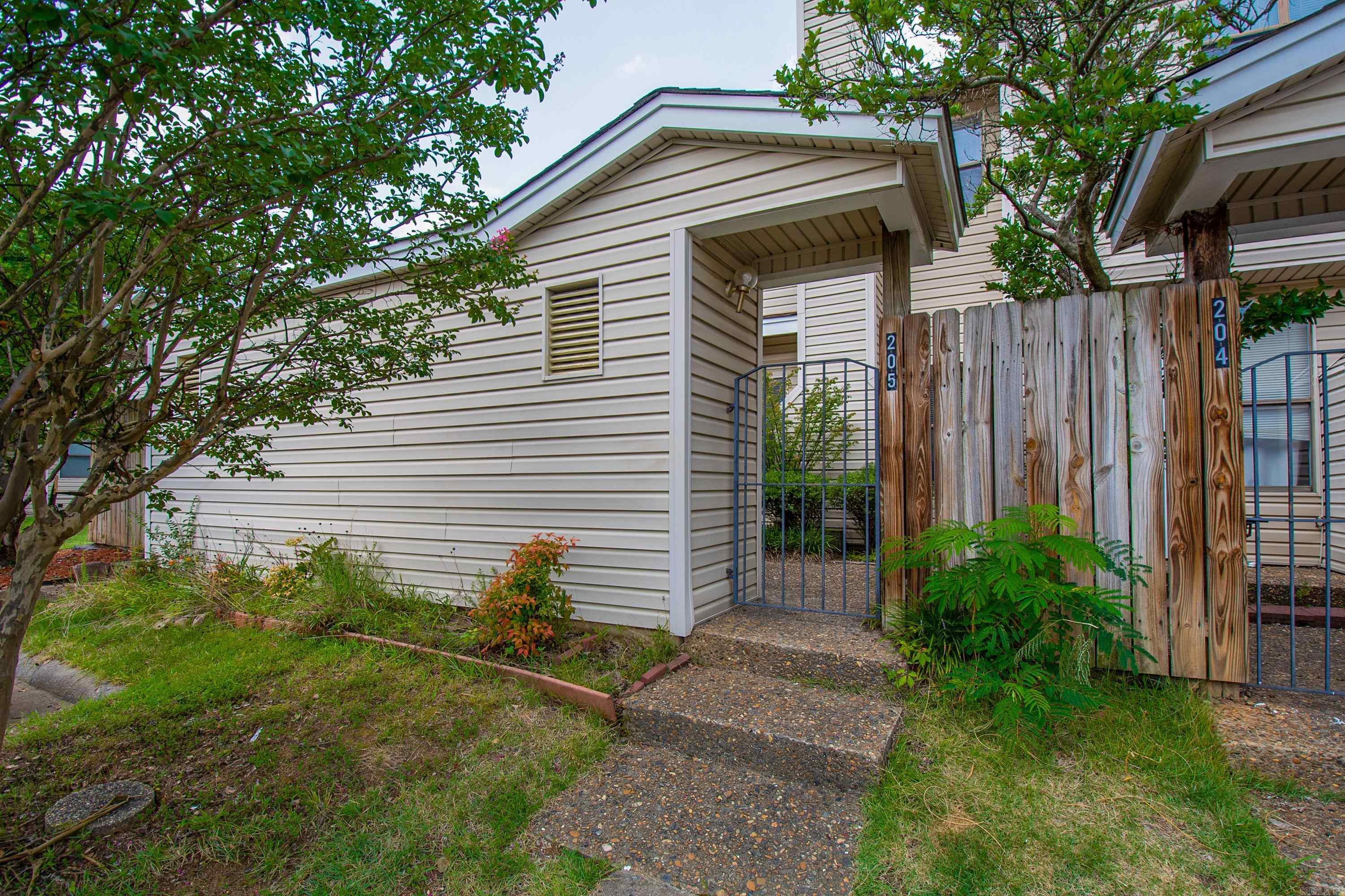 TREEHILL PARK - Residential