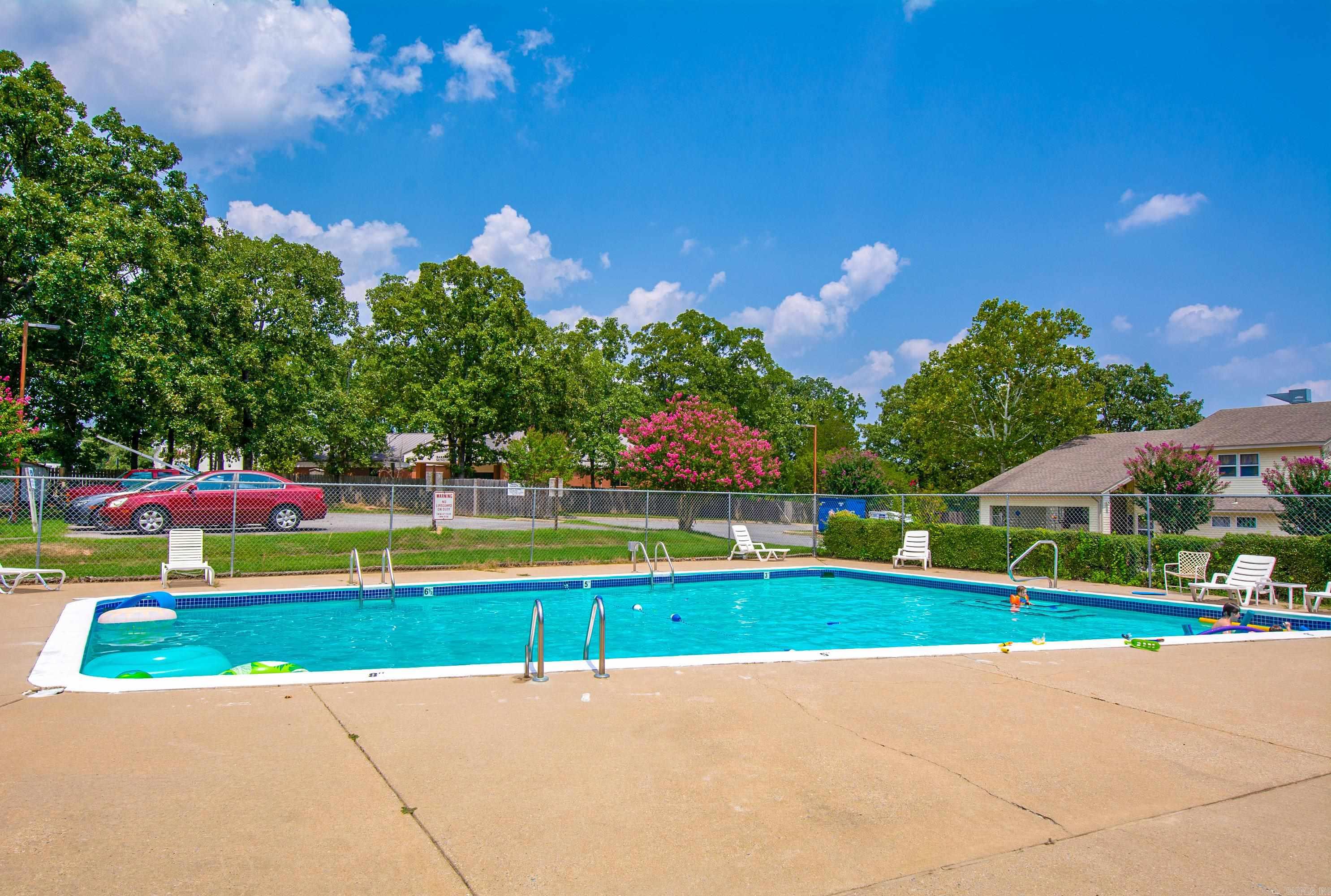 TREEHILL PARK - Residential