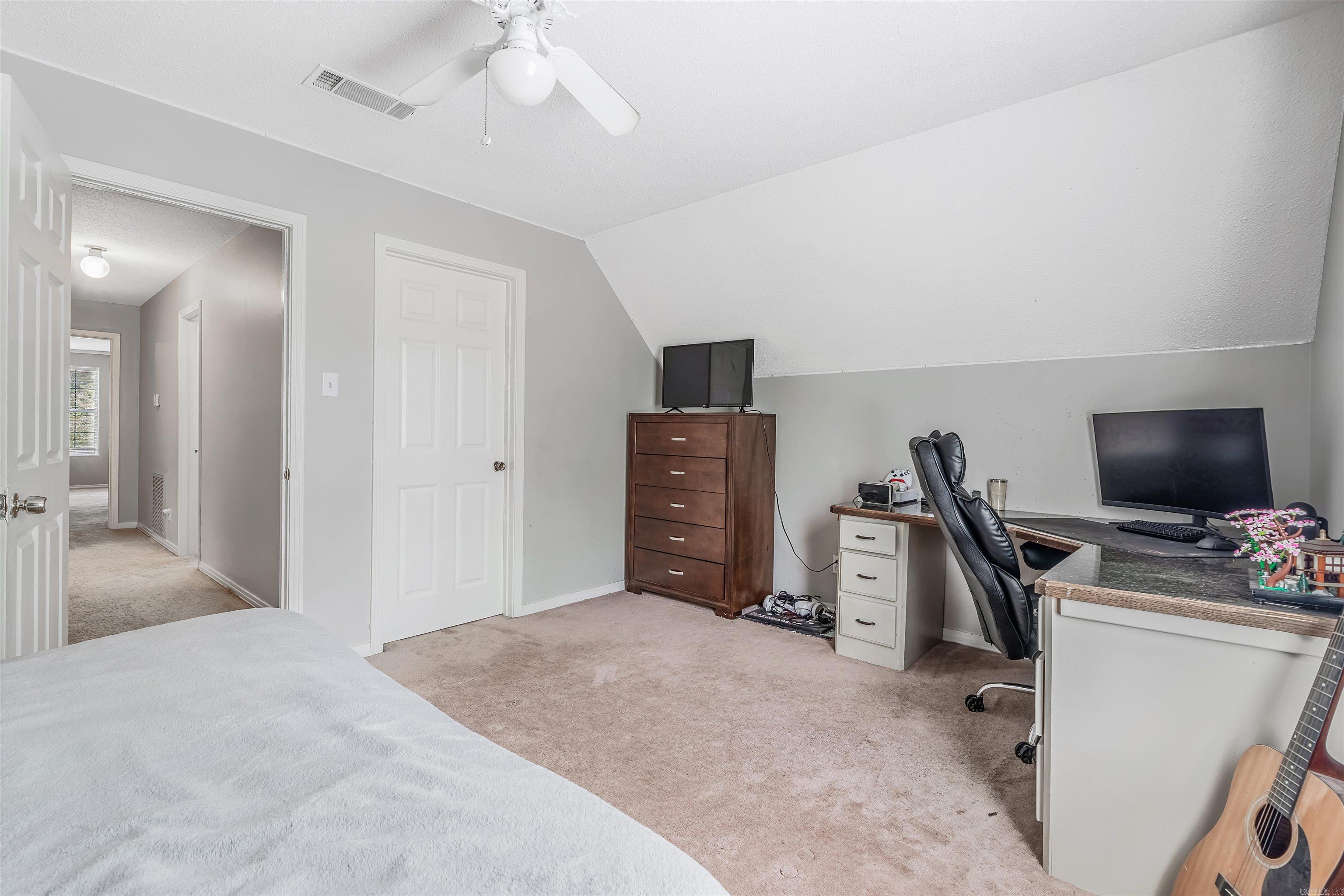 GREEN HILLS - Residential