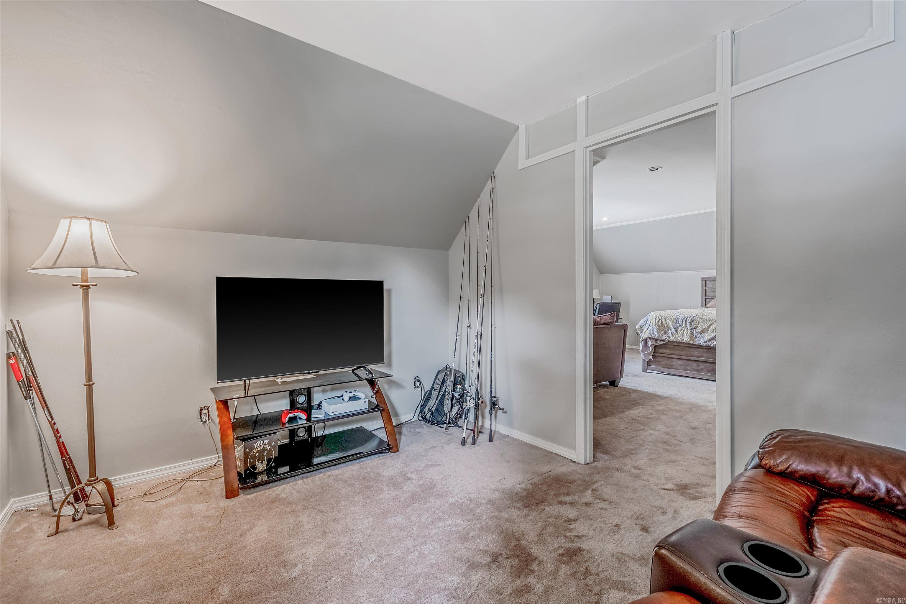 GREEN HILLS - Residential