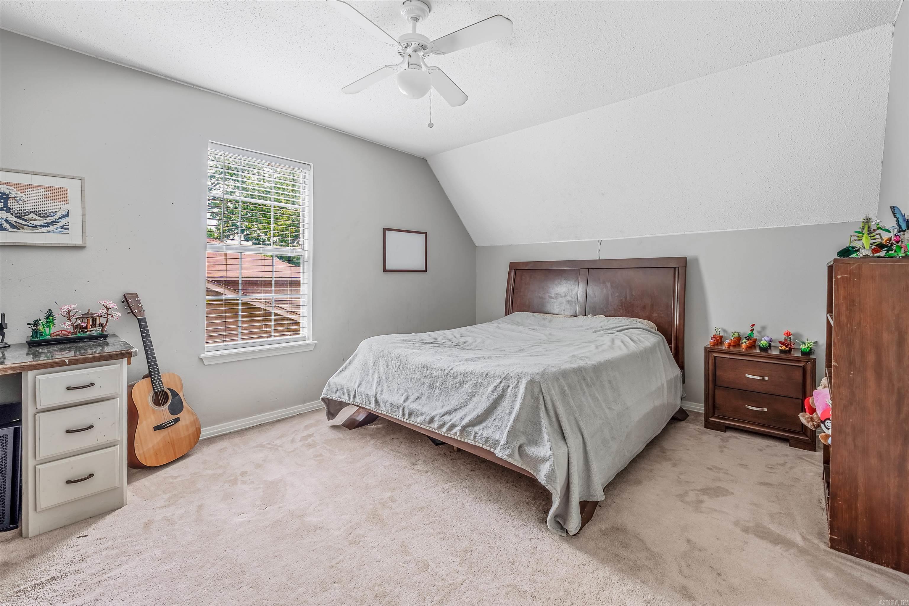 GREEN HILLS - Residential