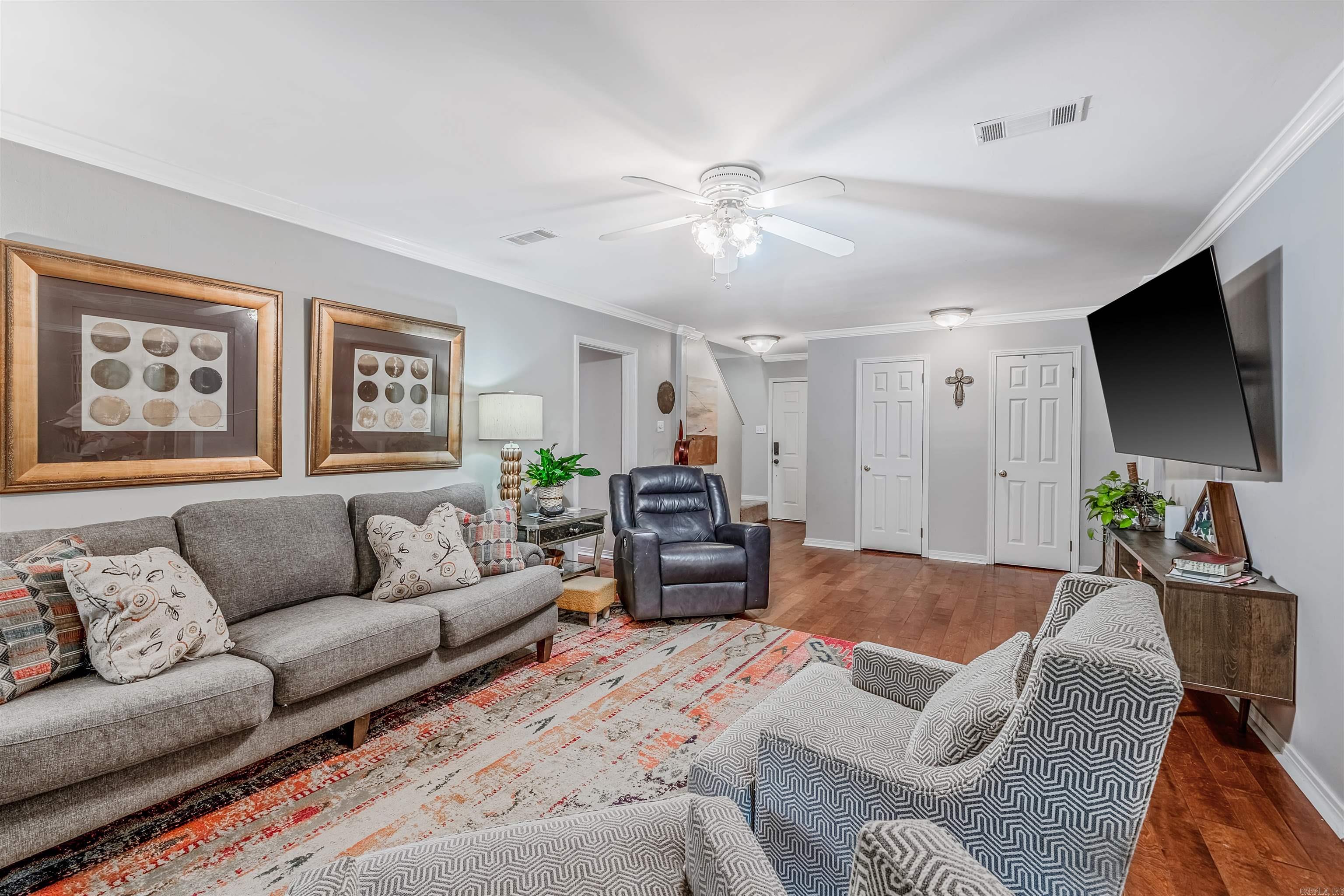 GREEN HILLS - Residential