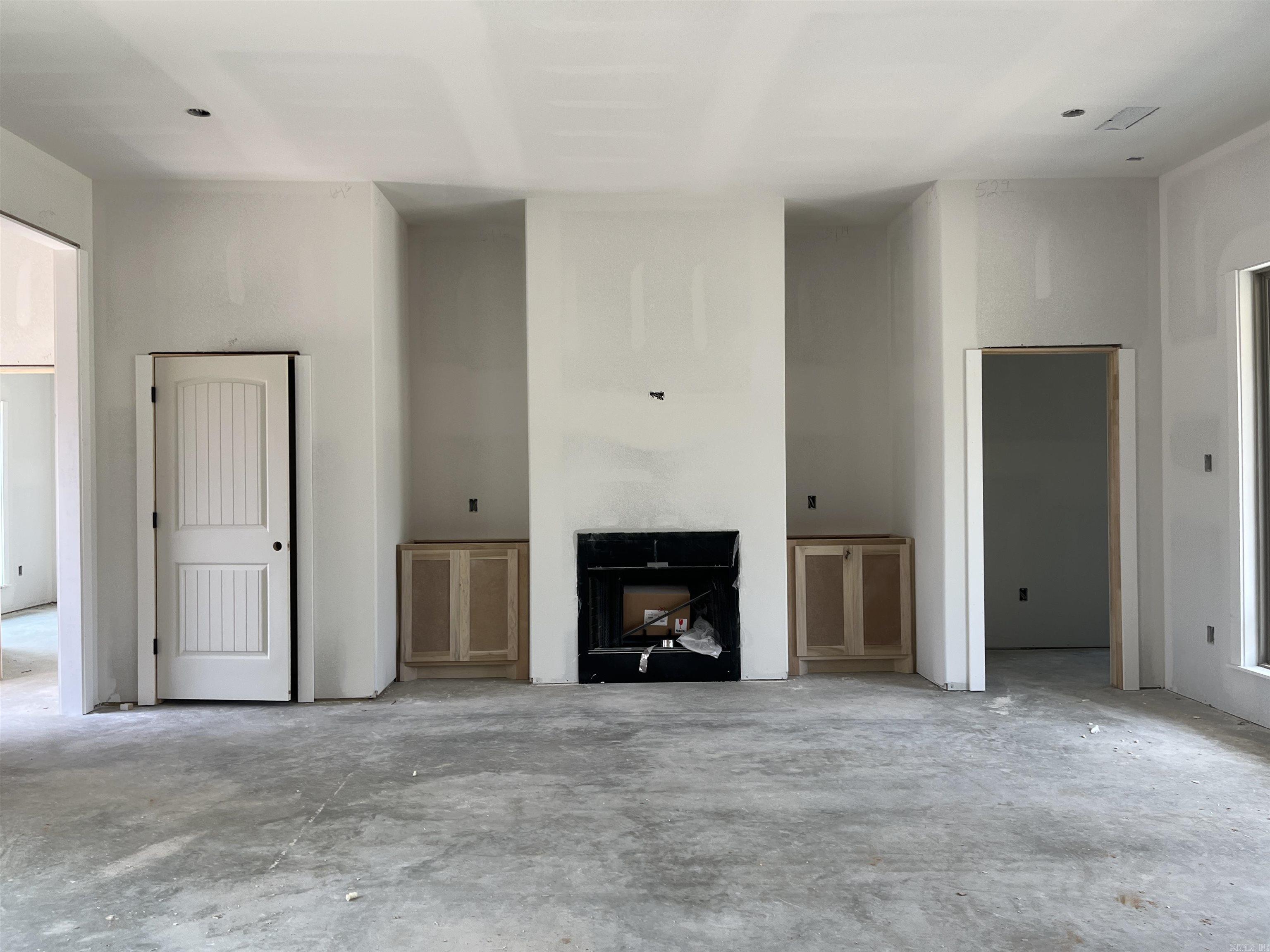 Salem Woods - Residential