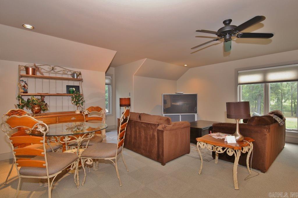 CHENAL VALLEY FONTENAY CIRCLE - Residential