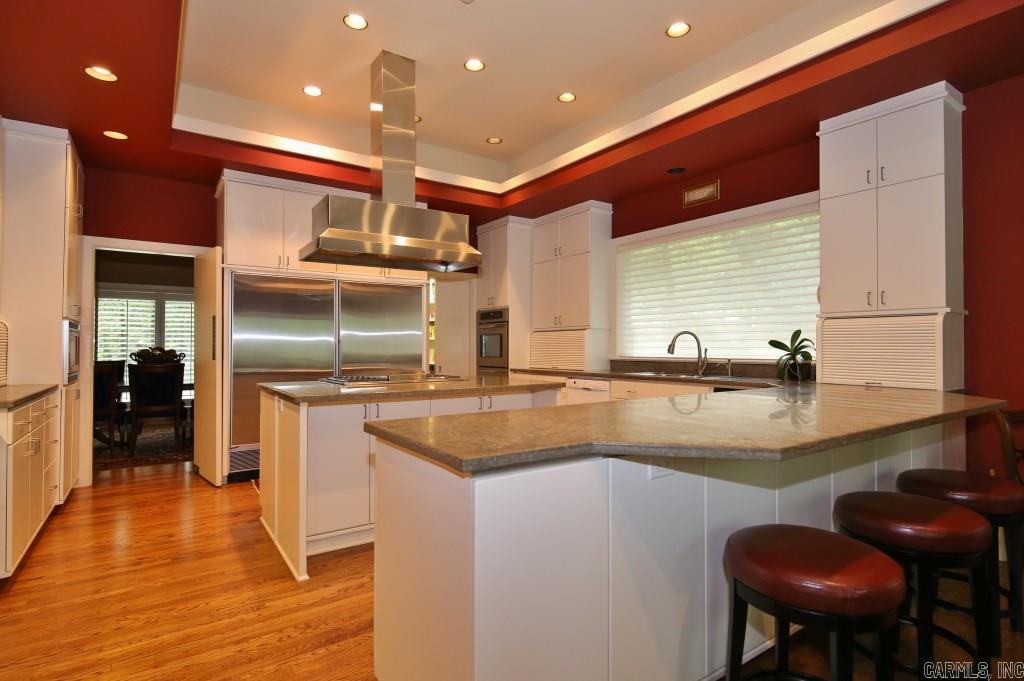CHENAL VALLEY FONTENAY CIRCLE - Residential