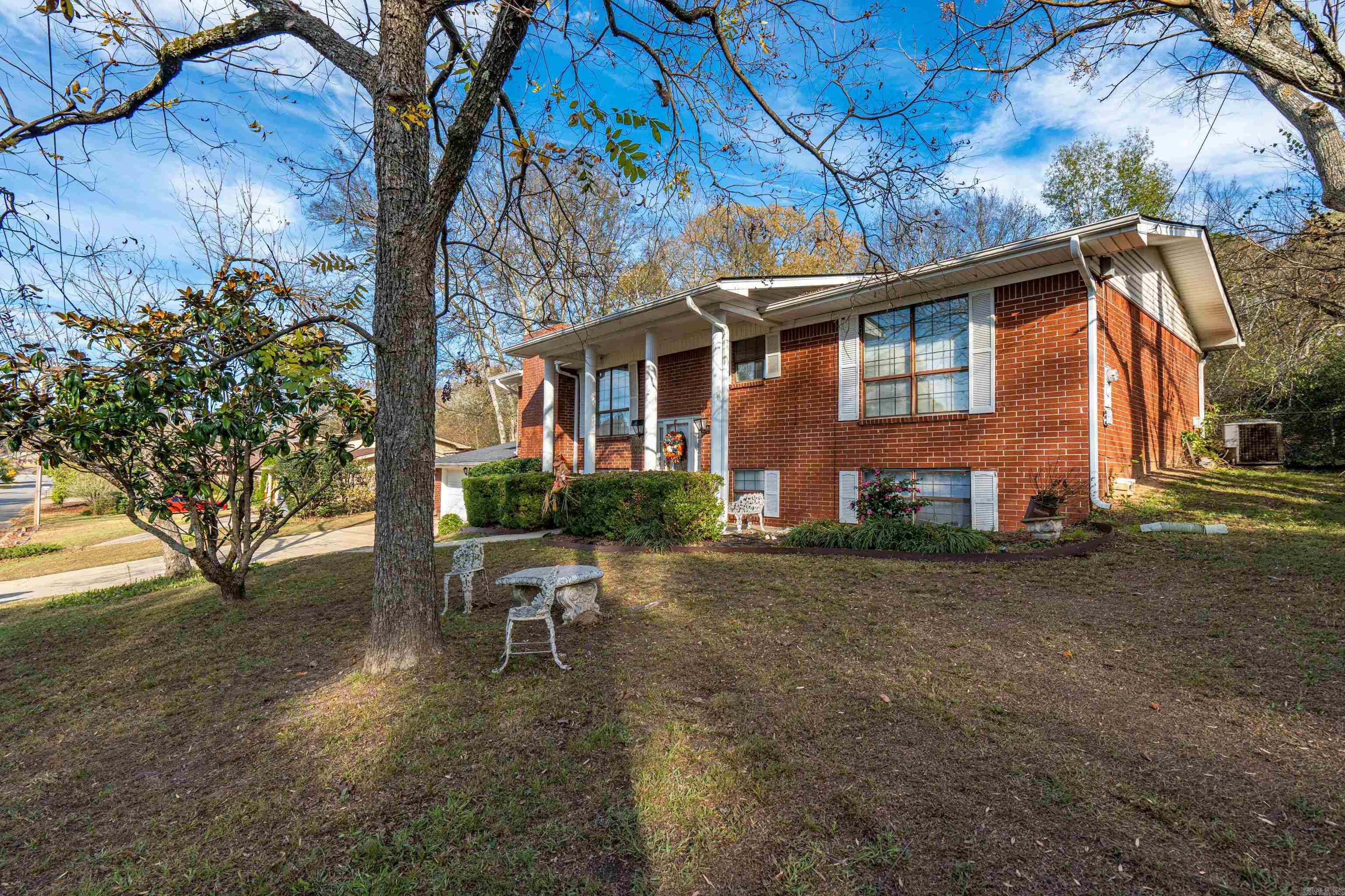 VILLAGE SOUTH - Residential