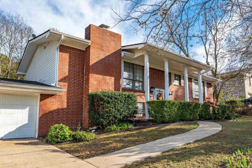 Beautiful 4 bedroom, 3 bath home featuring multiple living areas and a spacious layout. The primary suite includes a private sitting area and en-suite bath. Enjoy the fenced backyard-- perfect for pets or outdoor entertaining. Brand new roof installed November 2025! Centrally located and close to everything Hot Springs has to offer. Call today!