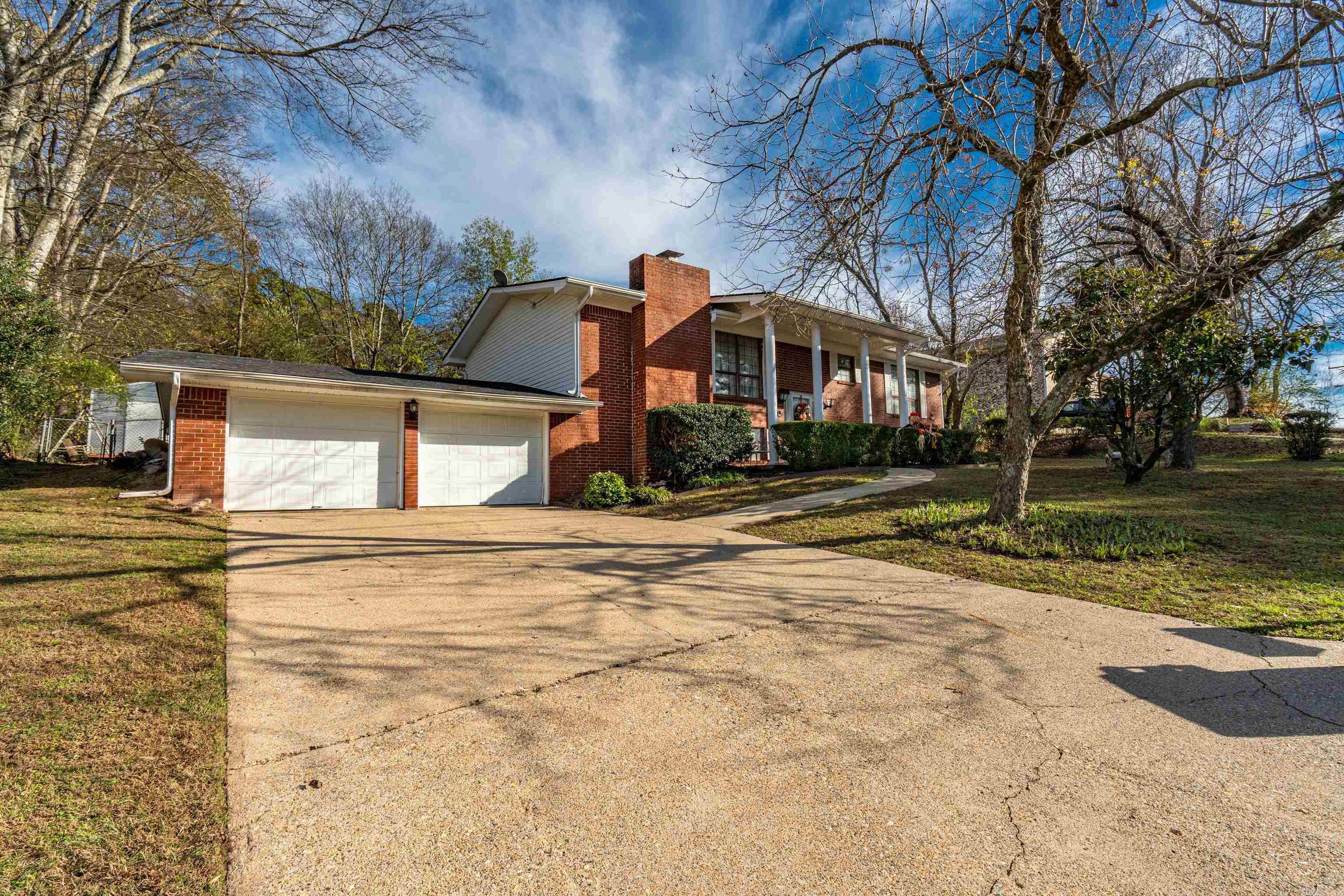 VILLAGE SOUTH - Residential