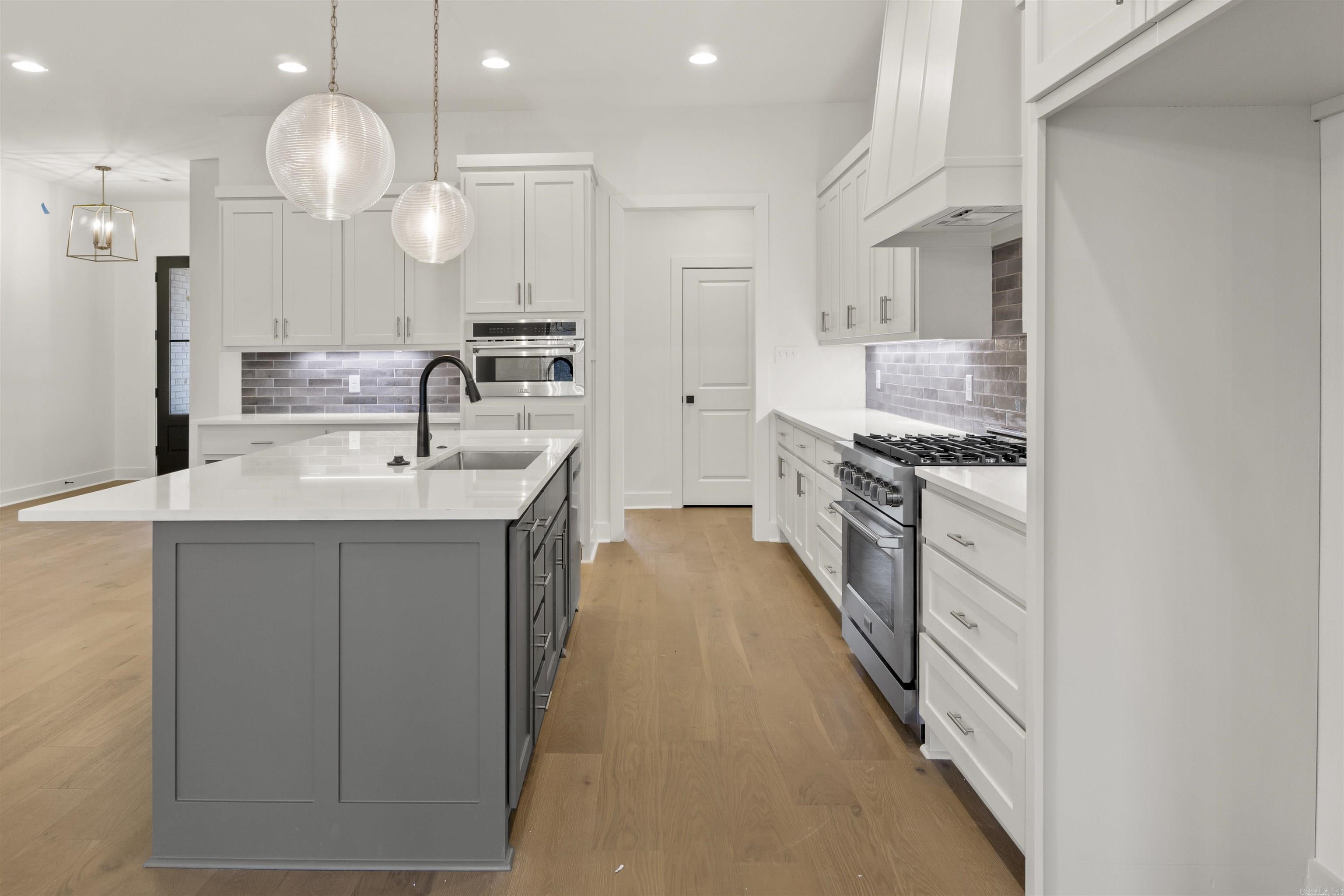 CHARLESTON PLACE SUBDIVISION - Residential