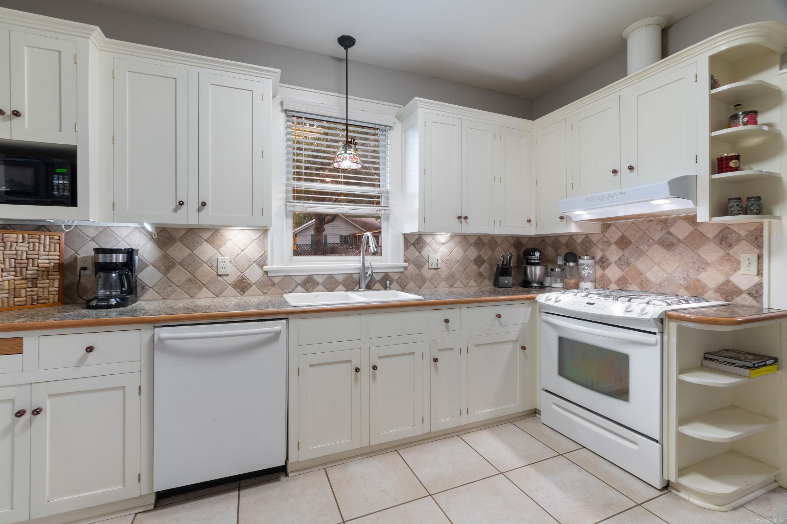 LINCOLN PARK - Residential