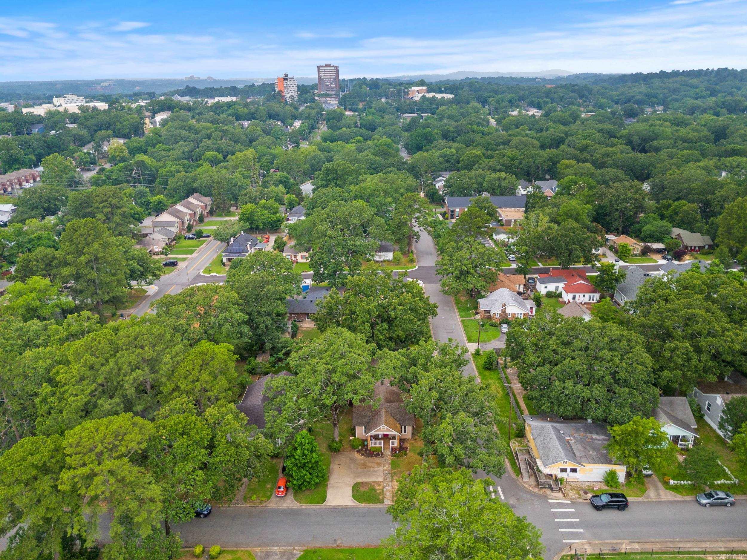LINCOLN PARK - Residential